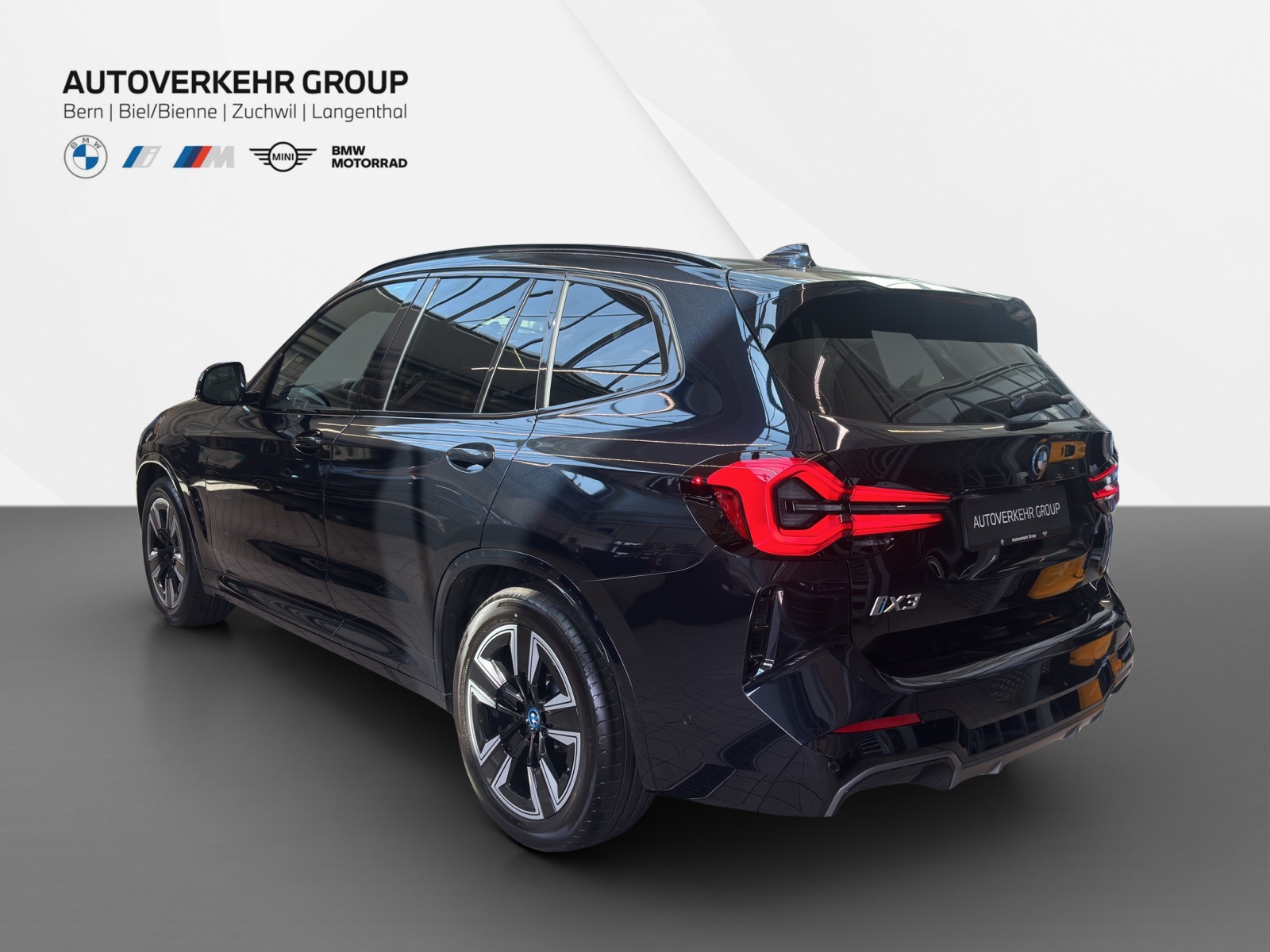 BMW iX3 Inspiring-showroom-element-3