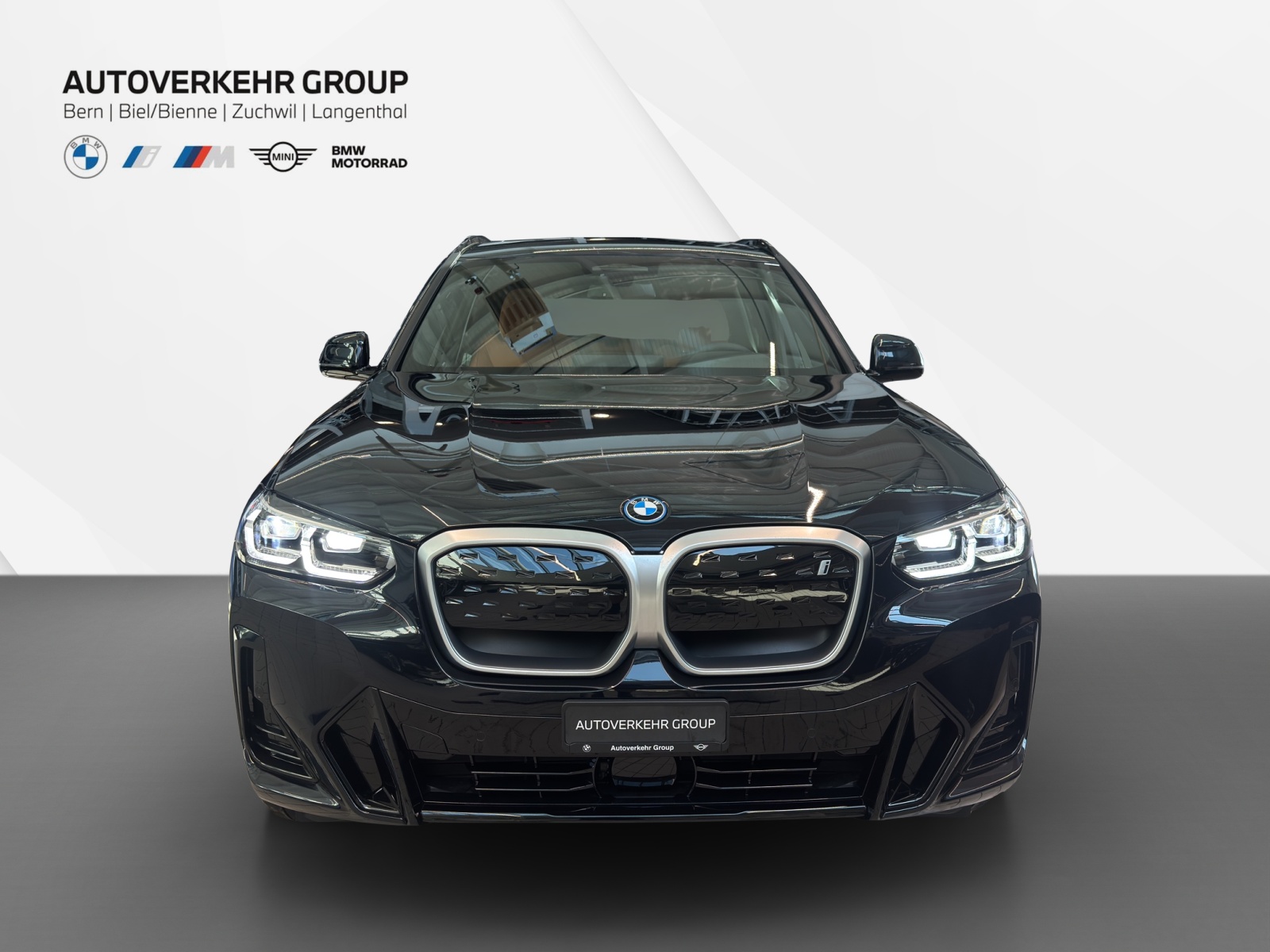 BMW iX3 Inspiring-showroom-element-1