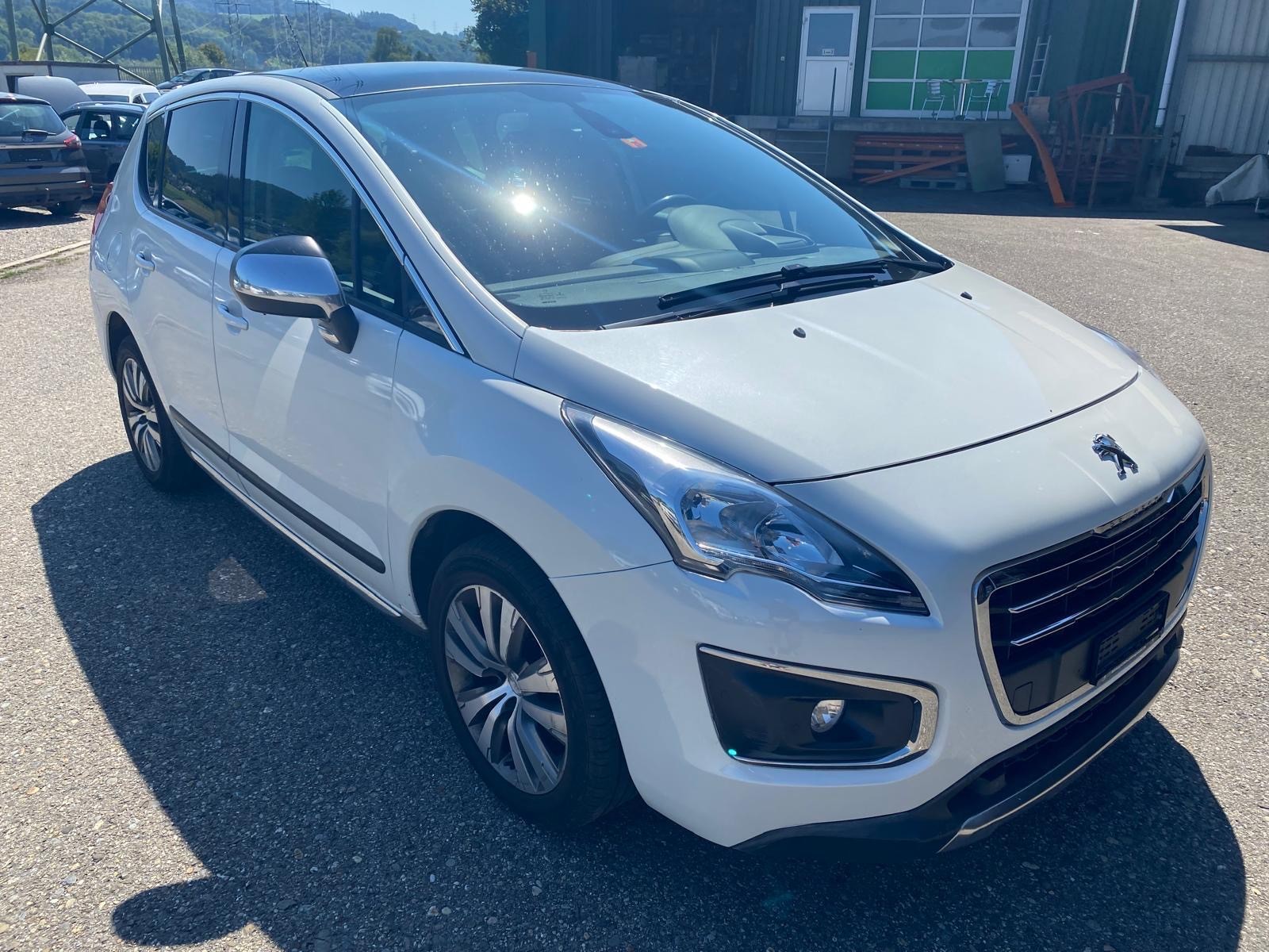 PEUGEOT 3008 1.6 1THP Allure Tiptronic-showroom-element-1