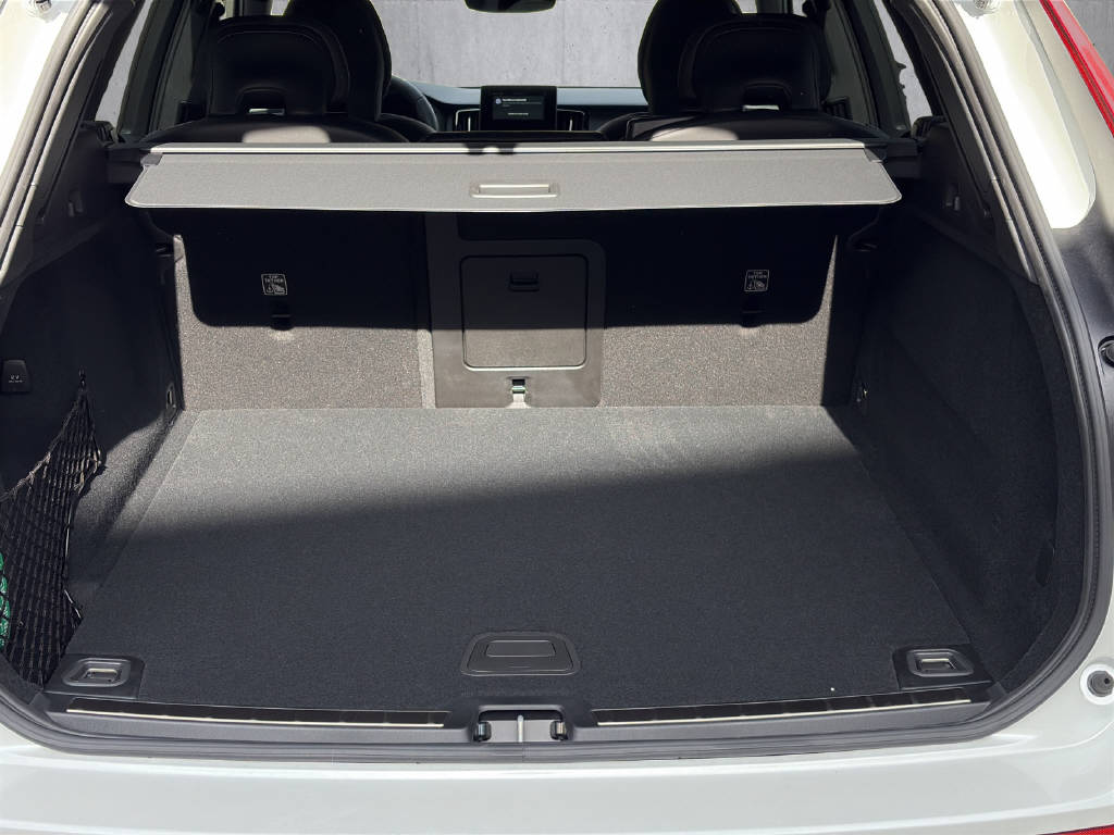 Image VOLVO XC60 XC60 2.0 B5 MH Black Edition AWD