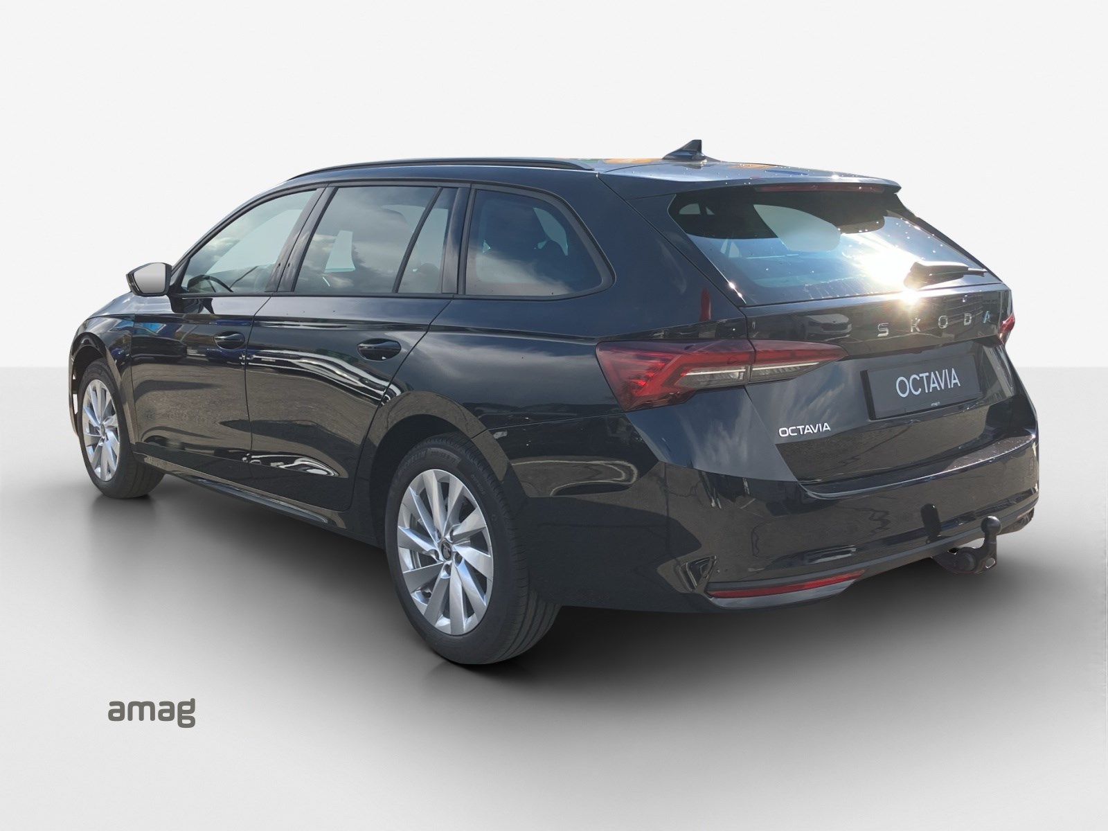 SKODA Octavia Combi 1.5 TSI mHEV DSG Dynamic-showroom-element-2