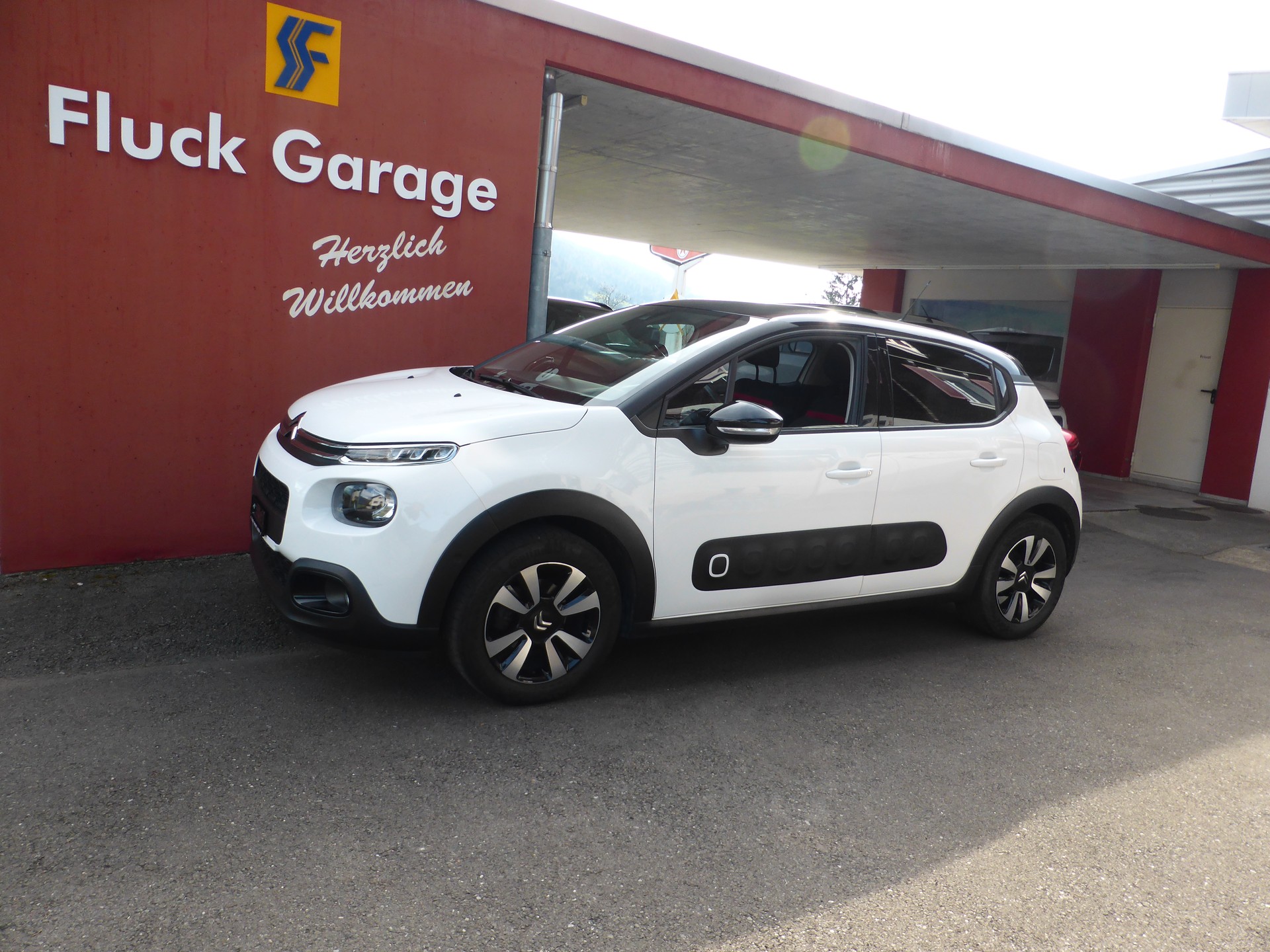CITROEN C3 1.2i PureTech Shine