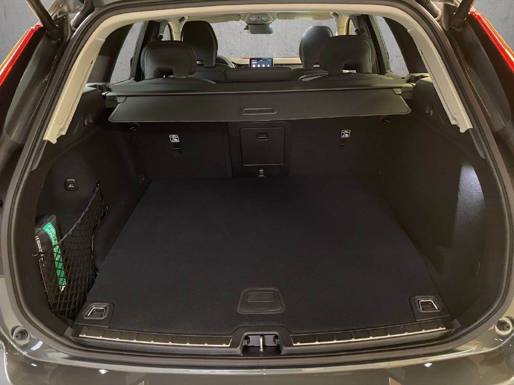 Image VOLVO XC60 XC60 2.0 T8 TE Ultra Dark eAWD