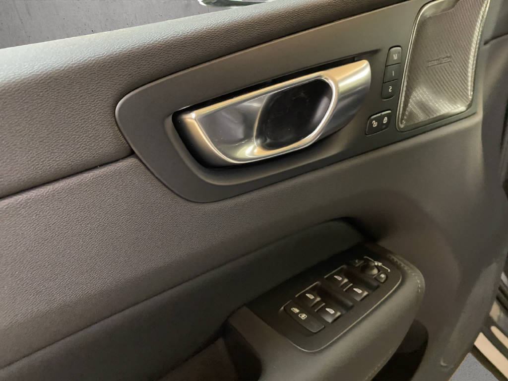 Image VOLVO XC60 XC60 2.0 T8 TE Ultra Dark eAWD