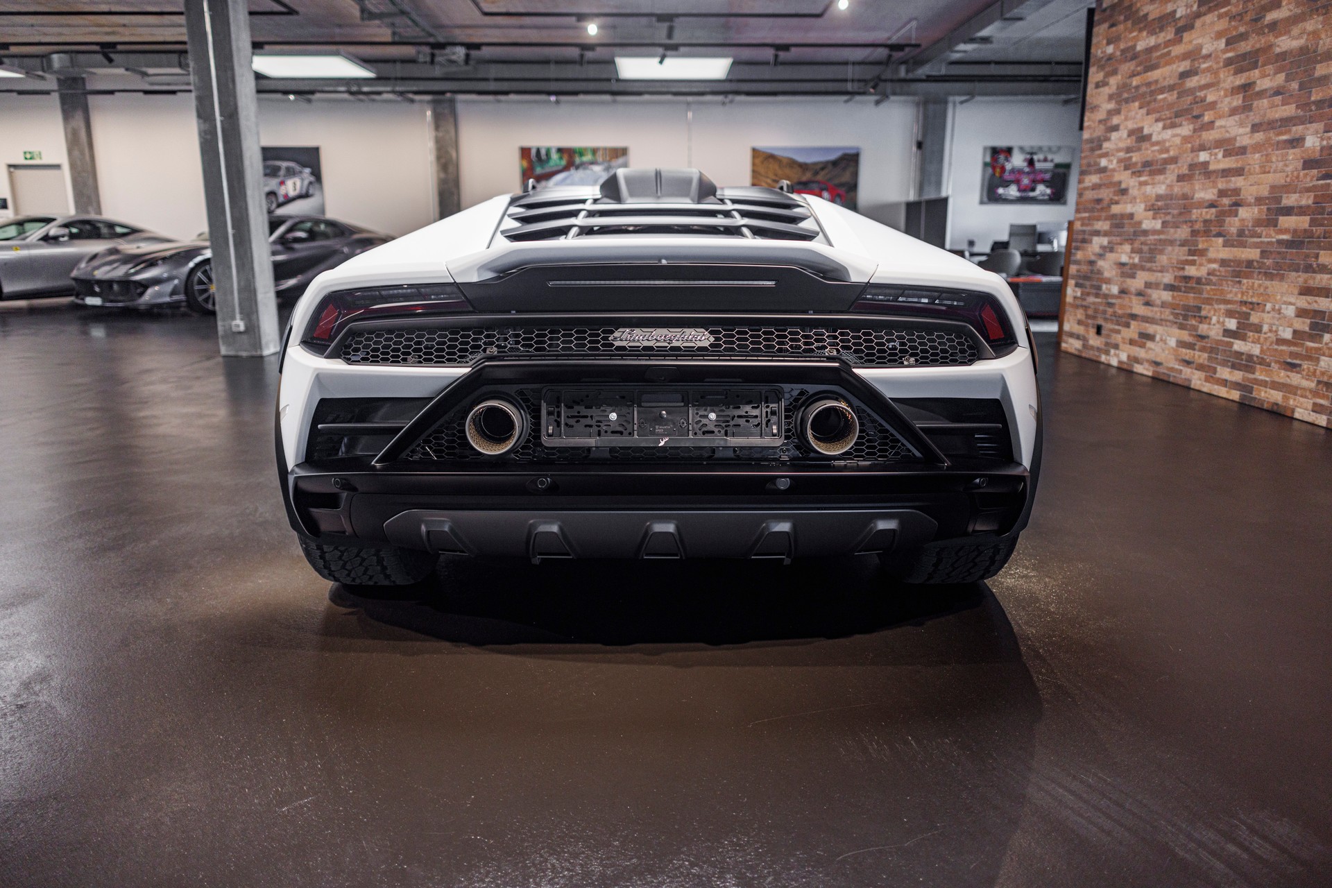 LAMBORGHINI Huracán Sterrato-image-8