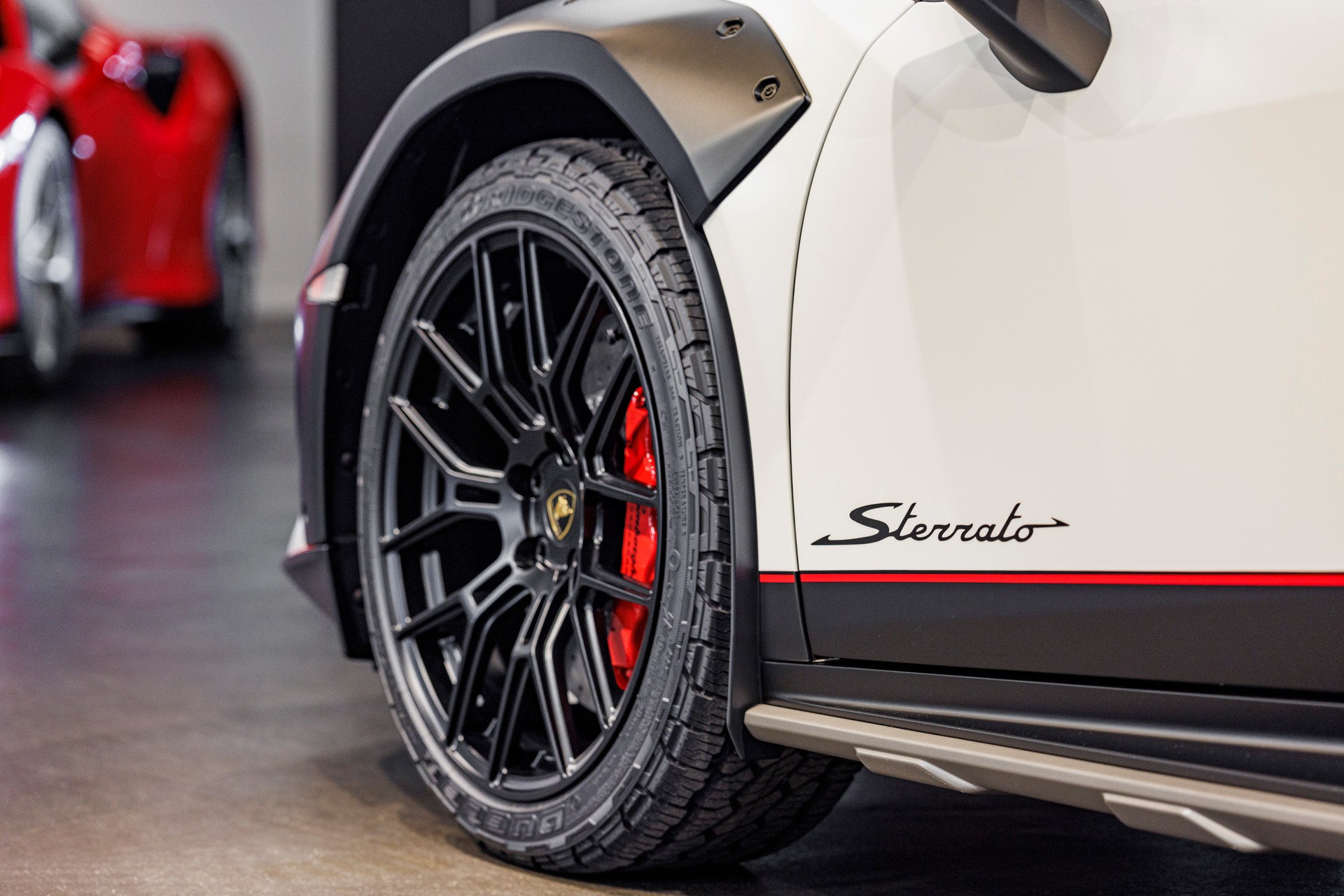 LAMBORGHINI Huracán Sterrato-image-11