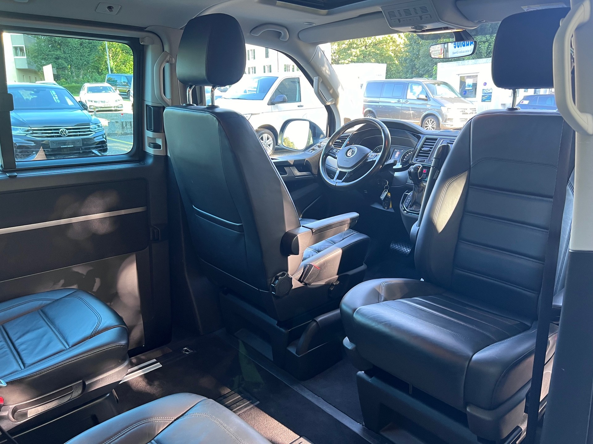 VW T6 Multivan 2.0 Bi-TDI Gen Six 4Motion DSG-image-5