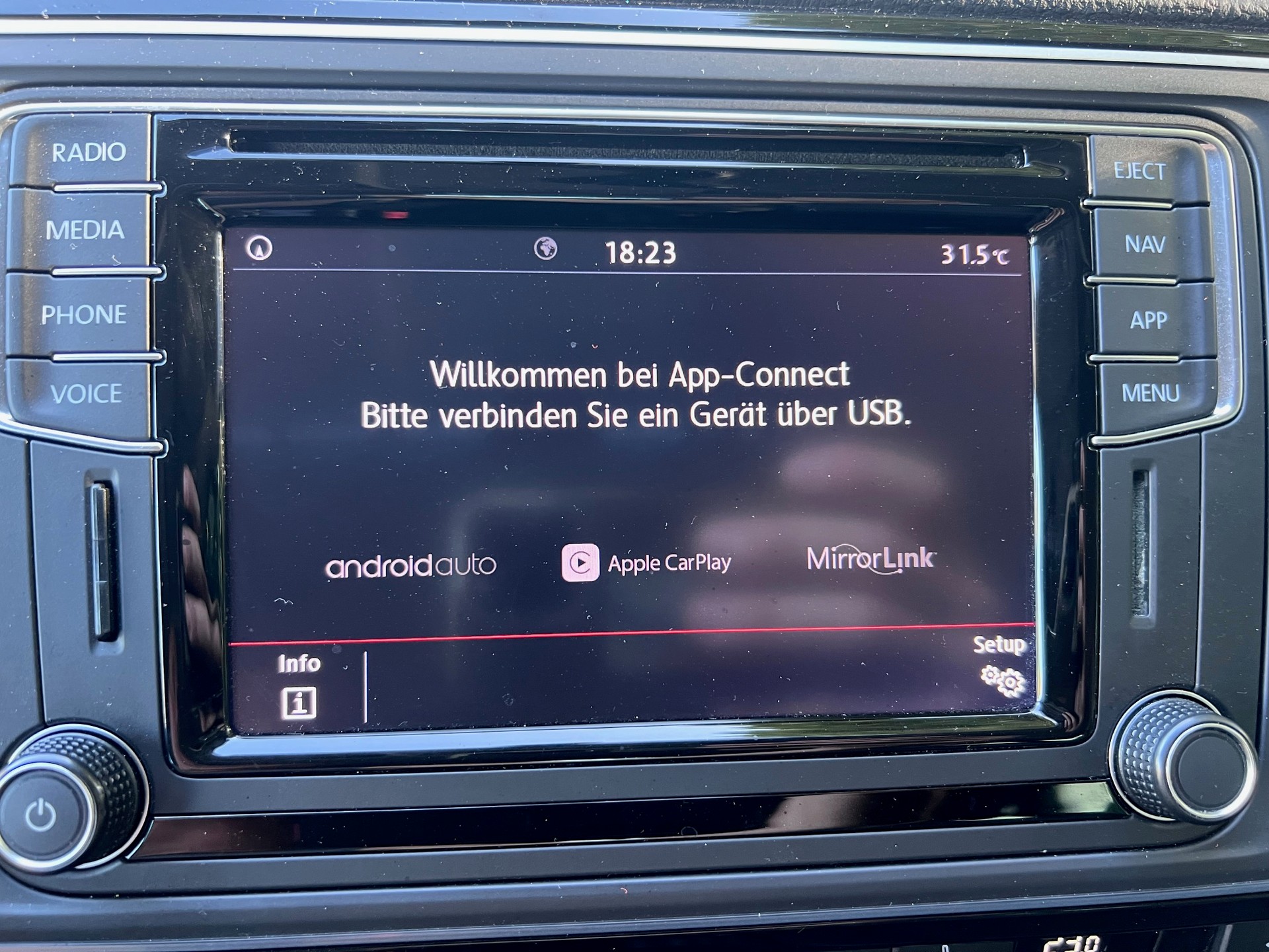 VW T6 Multivan 2.0 Bi-TDI Gen Six 4Motion DSG-image-13