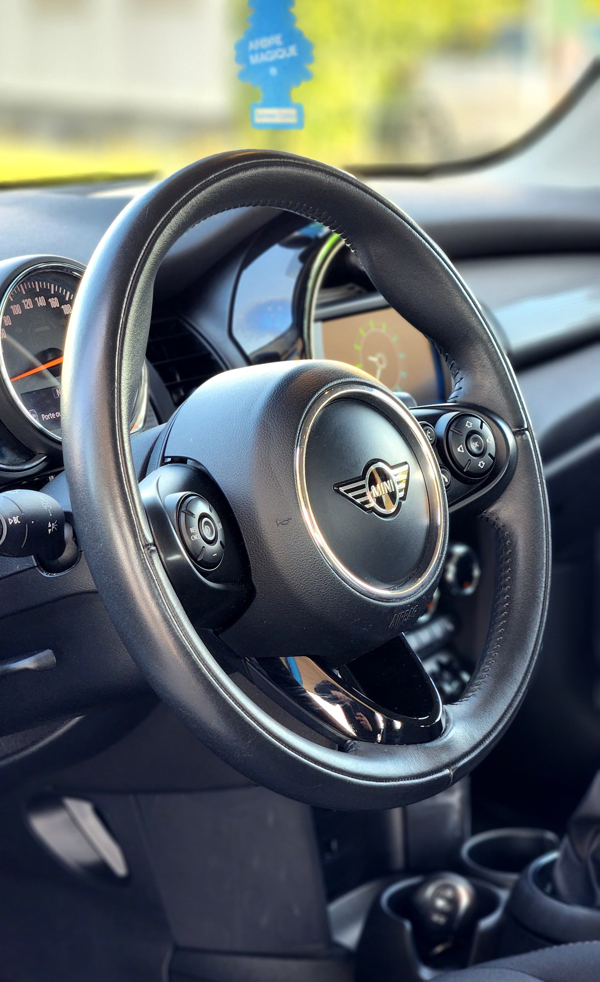 MINI Cooper Blackyard-image-6