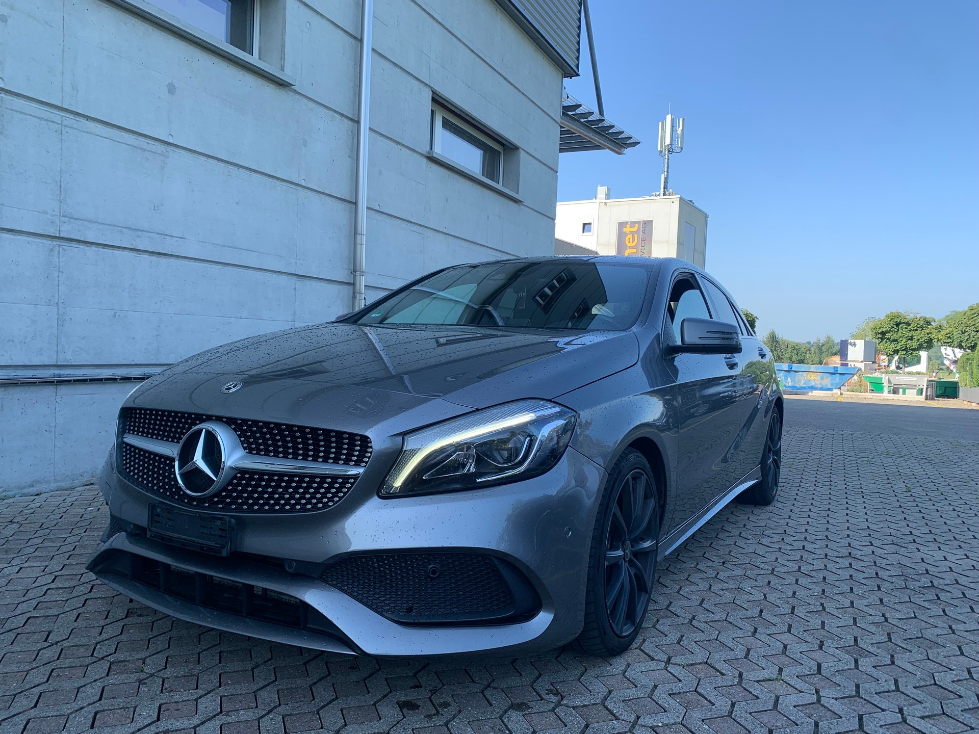 MERCEDES-BENZ A 200 AMG Line 7G-DCT