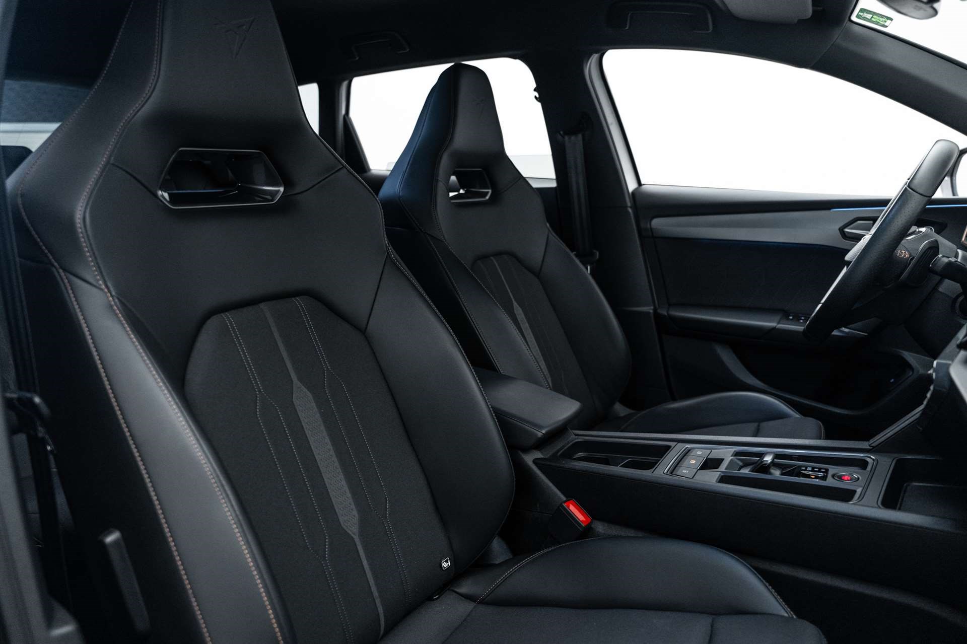 CUPRA LEON ST 1.4 e-HYBRID pHEV DSG-image-10