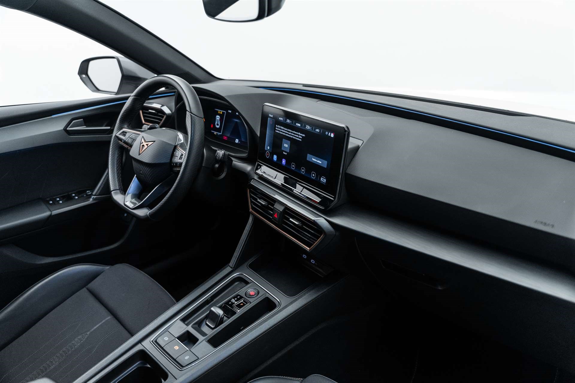 CUPRA LEON ST 1.4 e-HYBRID pHEV DSG-image-9
