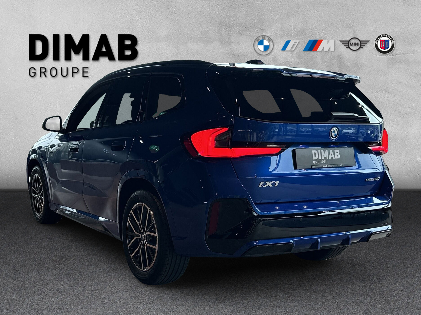 BMW iX1 eDrive 20 M Sport-showroom-element-2