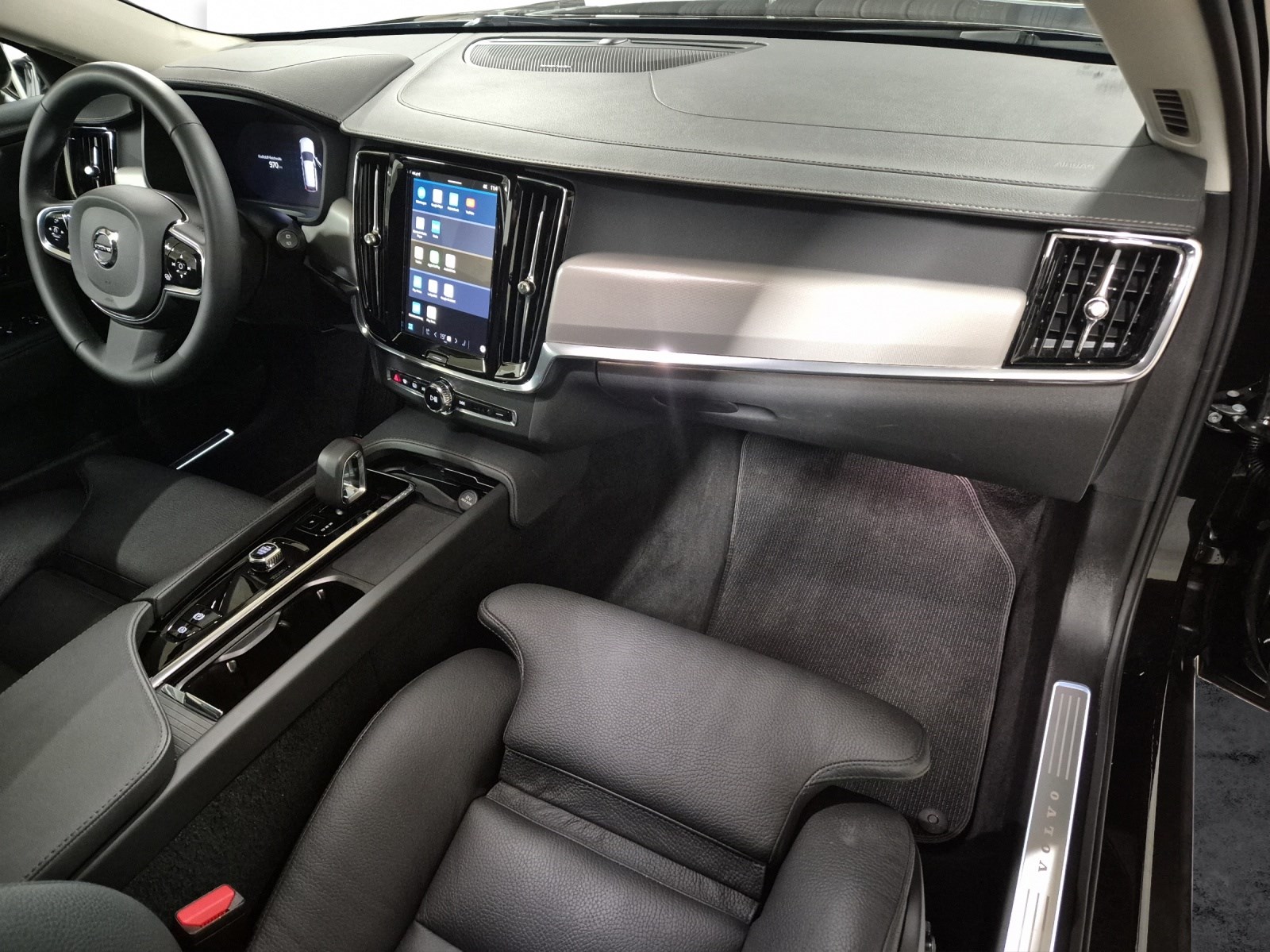 VOLVO V90 Cross Country 2.0 B5 Plus AWD-image-15