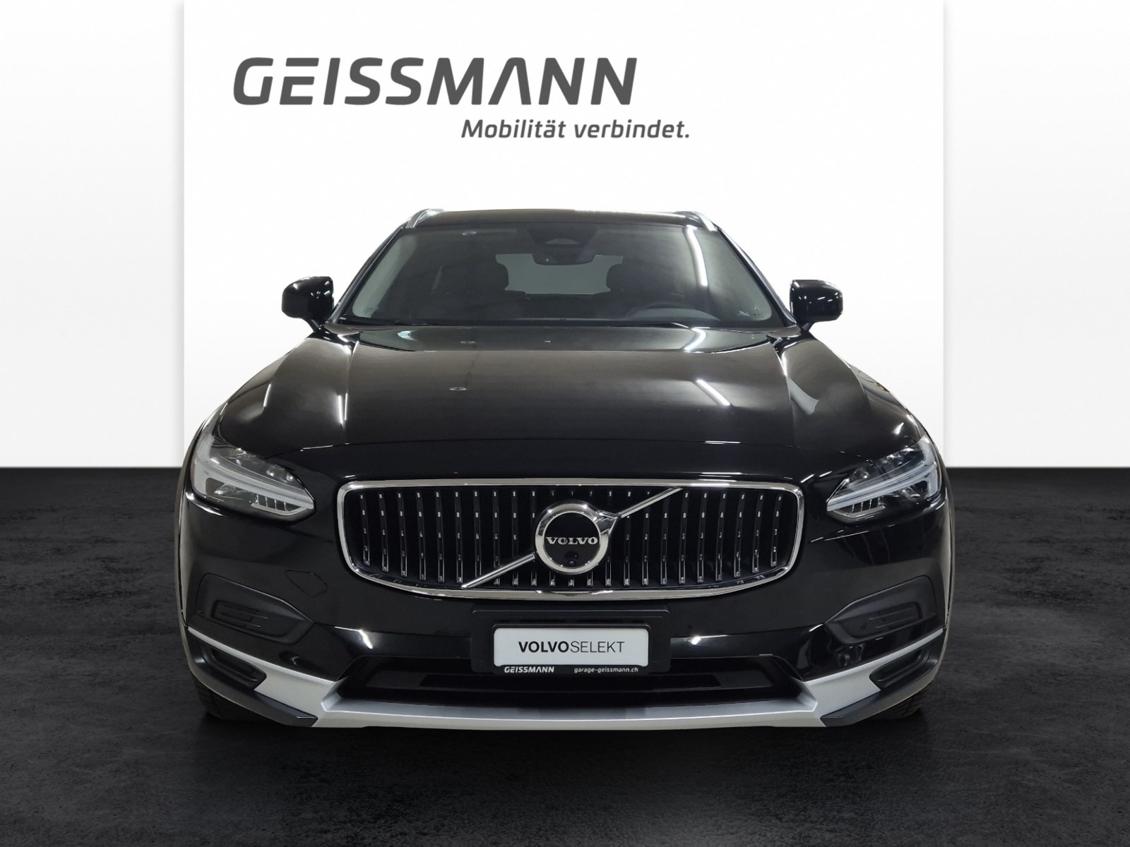 VOLVO V90 Cross Country 2.0 B5 Plus AWD-image-6