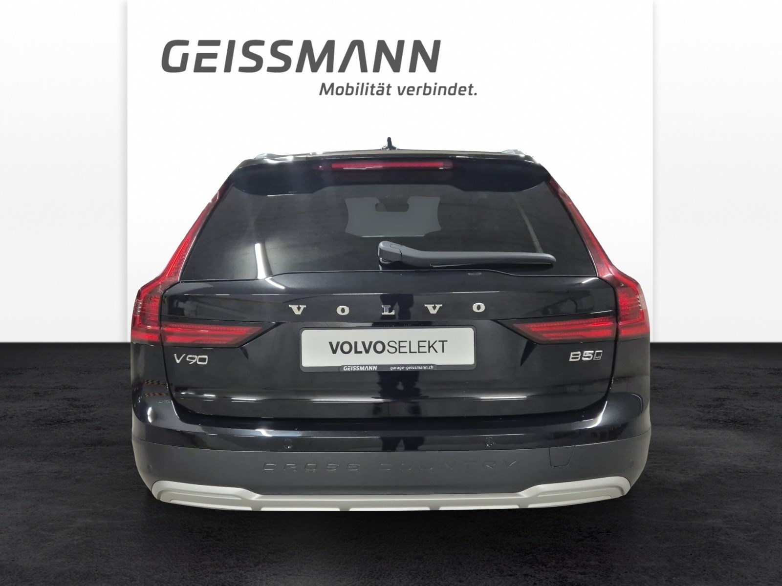 VOLVO V90 Cross Country 2.0 B5 Plus AWD-image-7