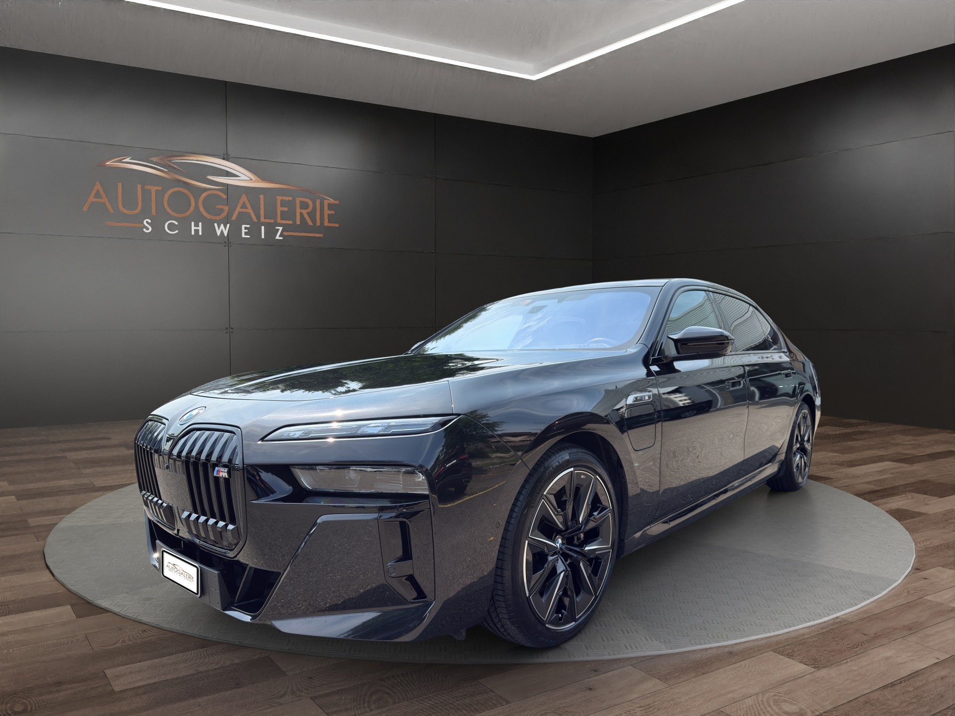 BMW M760e xDrive | CH Fzg. | Executive & Lounge | 31.3" THEATRE SCREEN | Bowers & Wilkins | MEGA VOLL |