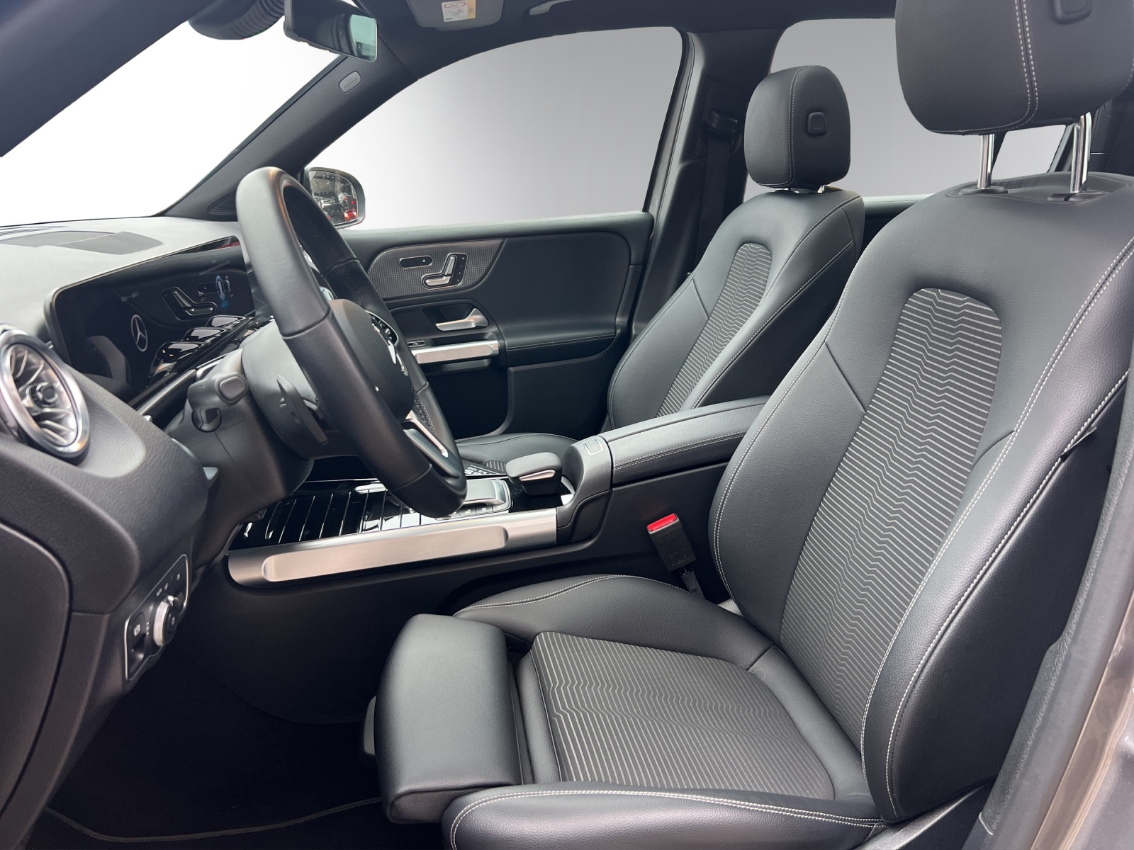 Image MERCEDES-BENZ GLB-250 GLB 250 4Matic Style 8G-Tronic