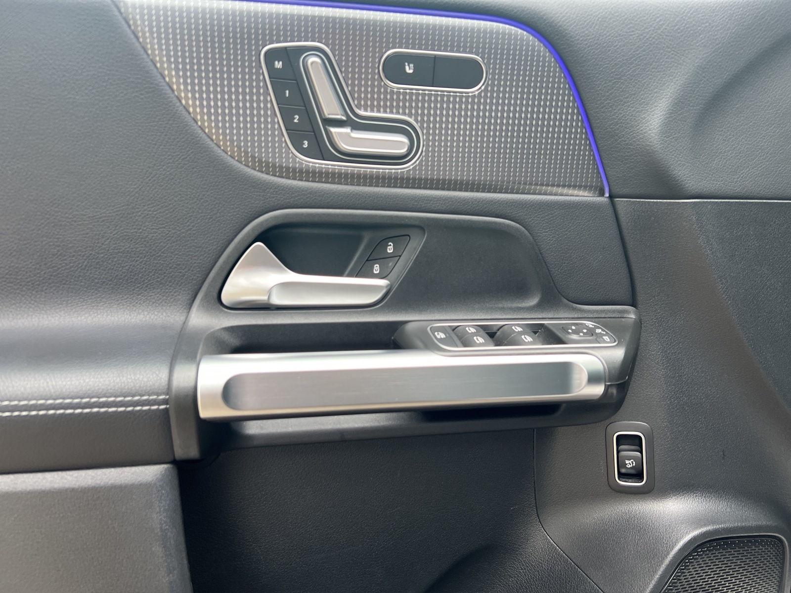 Image MERCEDES-BENZ GLB-250 GLB 250 4Matic Style 8G-Tronic