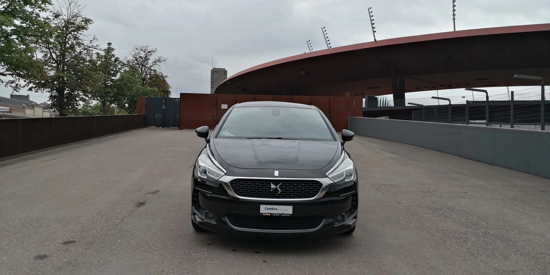 DS AUTOMOBILES DS 5 HYbrid4 200 SO Chic EGS6-image-1