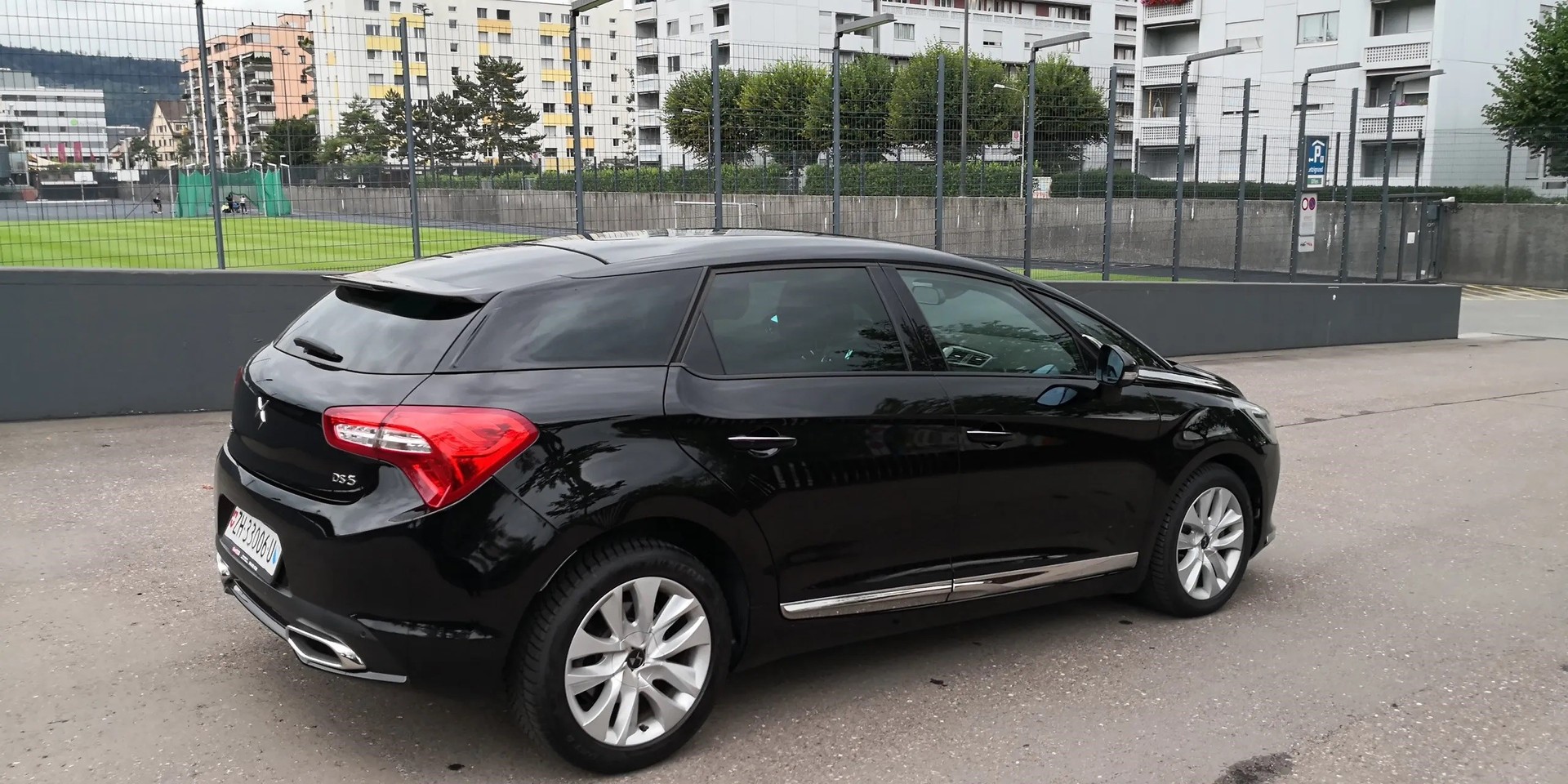 DS AUTOMOBILES DS 5 HYbrid4 200 SO Chic EGS6-image-4
