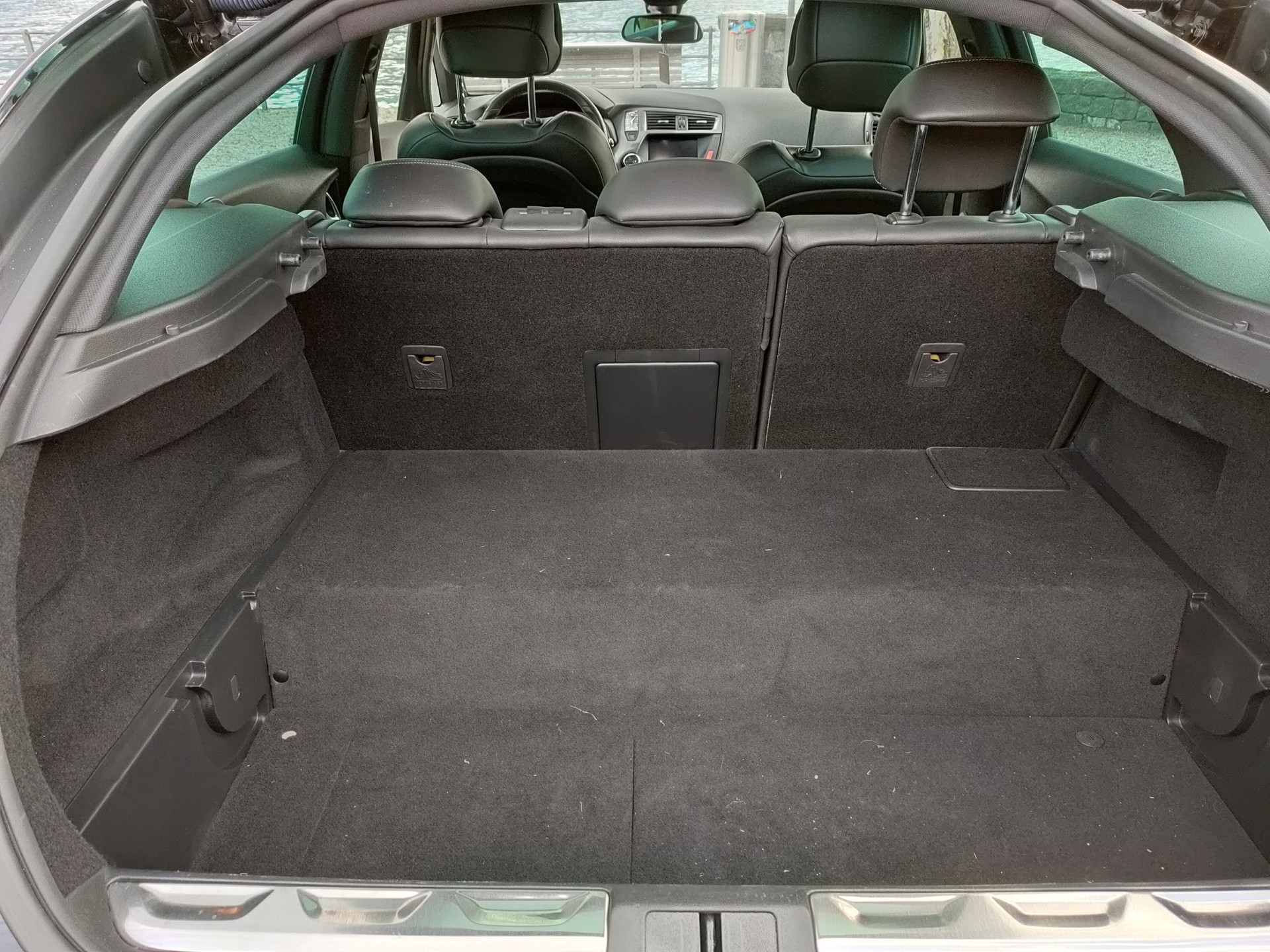 DS AUTOMOBILES DS 5 HYbrid4 200 SO Chic EGS6-image-17