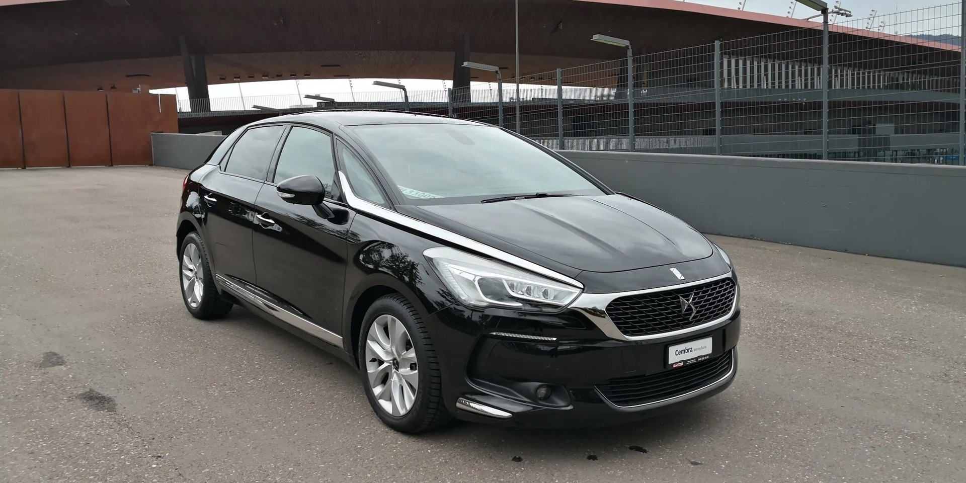 DS AUTOMOBILES DS 5 HYbrid4 200 SO Chic EGS6-image-2