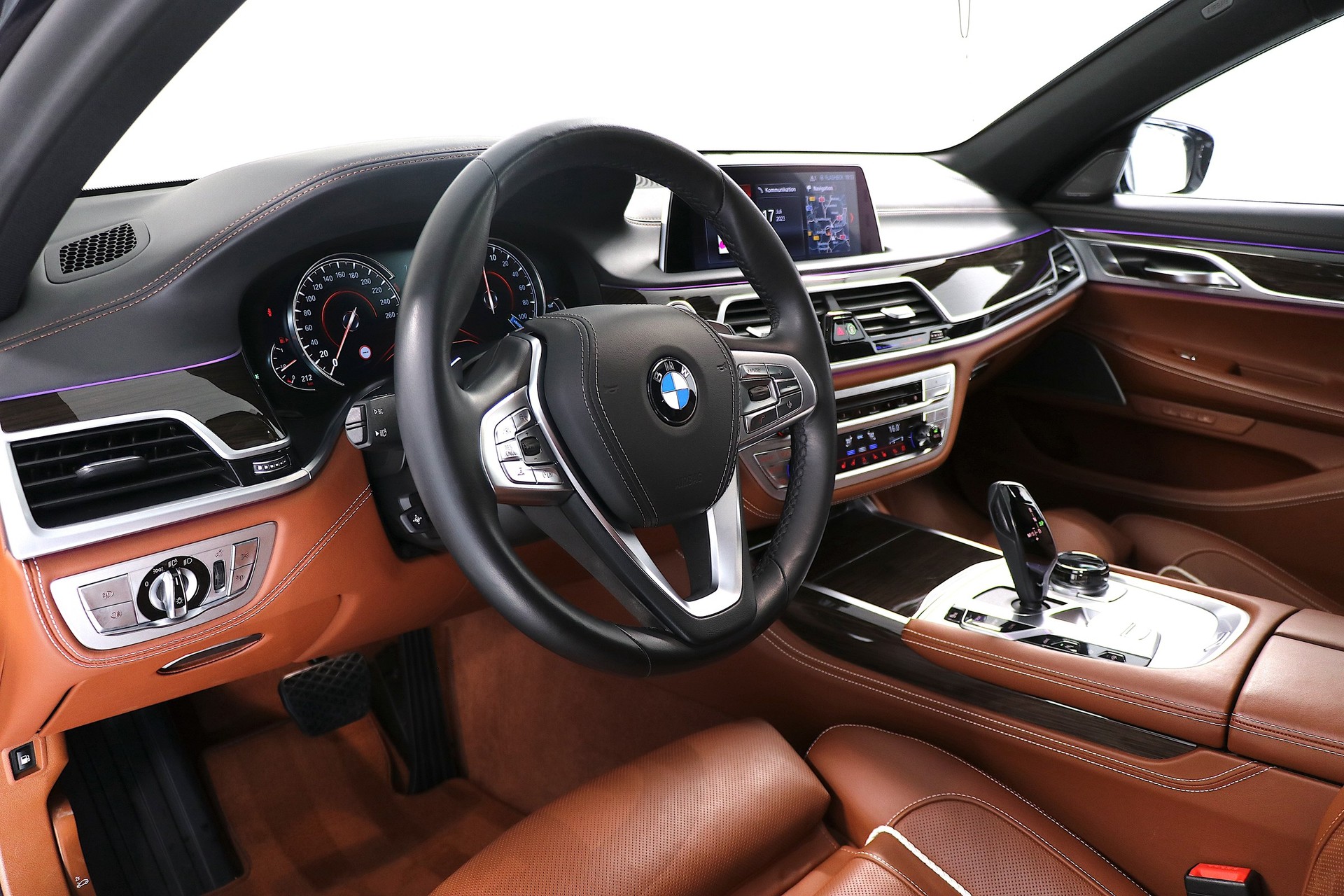 BMW 740Le xDrive iPerformance Steptronic-image-7
