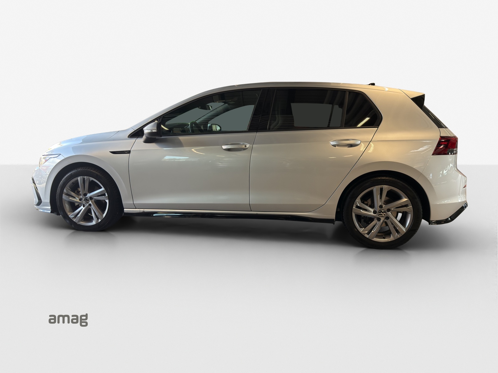 VW Golf 1.5 eTSI mHEV ACT R-Line DSG-showroom-element-1