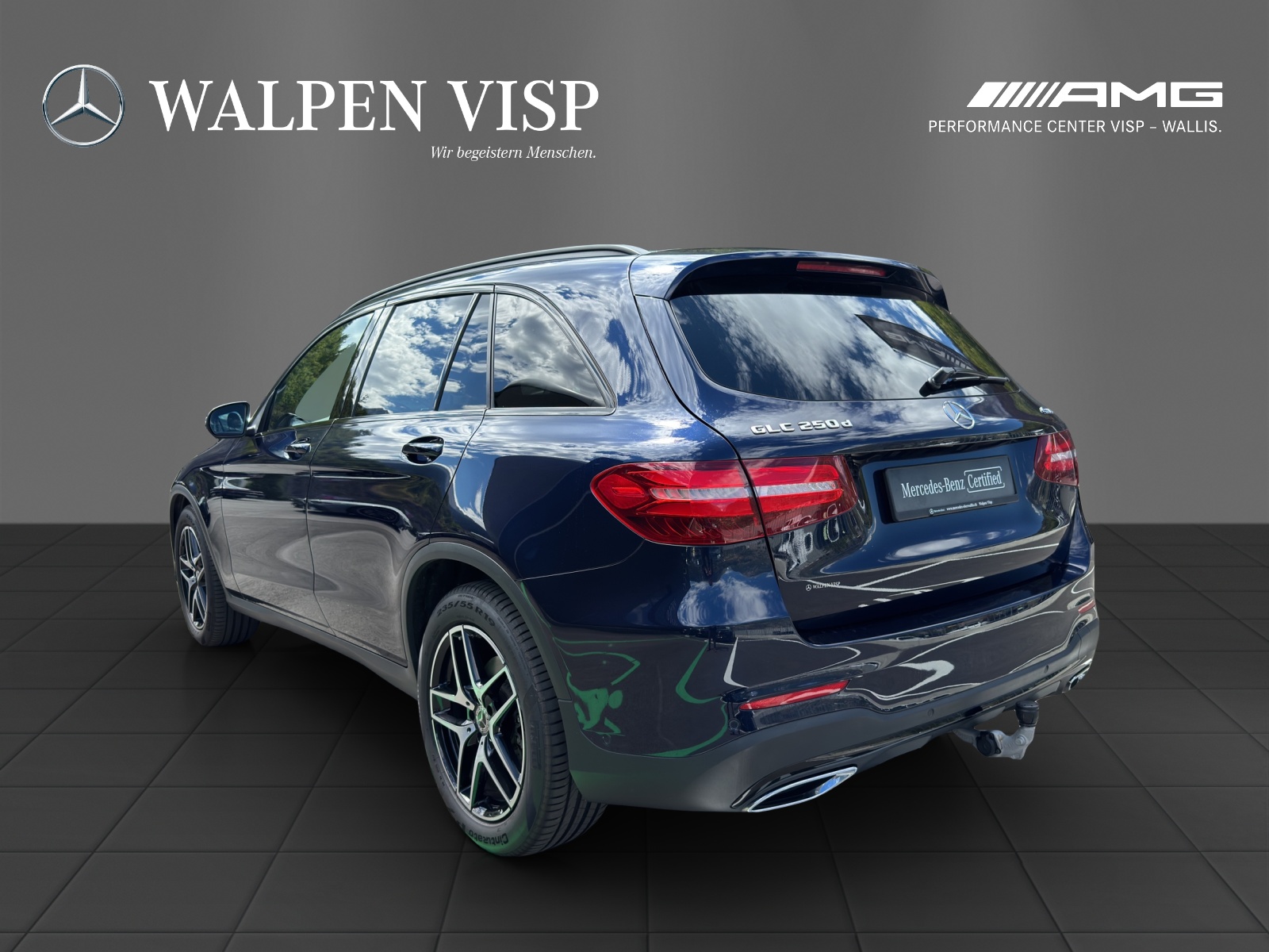 MERCEDES-BENZ GLC 250 d AMG Line 4Matic 9G-Tronic-showroom-element-3