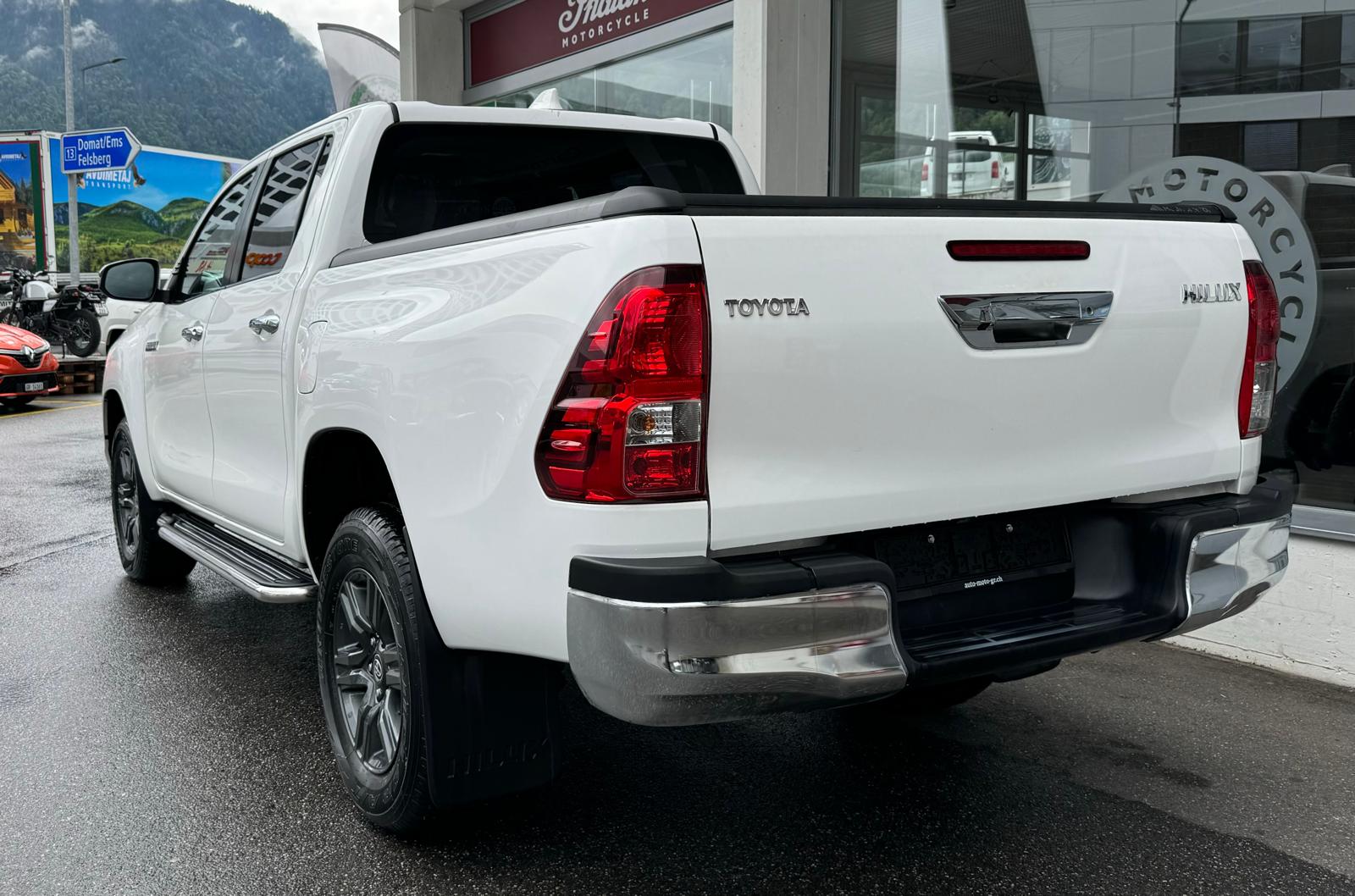 TOYOTA Hilux 2.8D-4D Comfort Double Cab 4x4-showroom-element-3