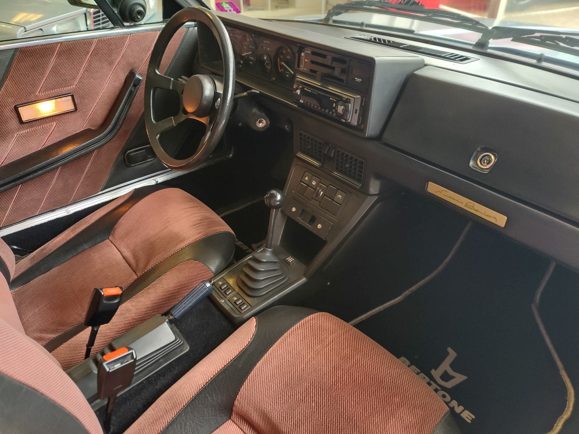 FIAT X 1/9 Bertone i.e.-image-3