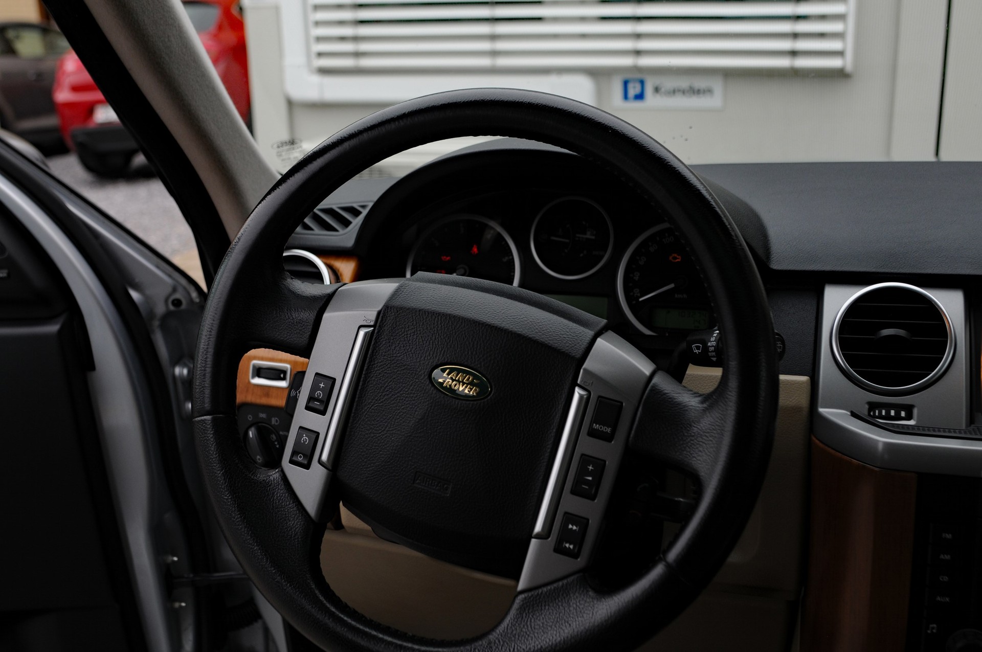 LAND ROVER Discovery 2.7TD V6-image-10