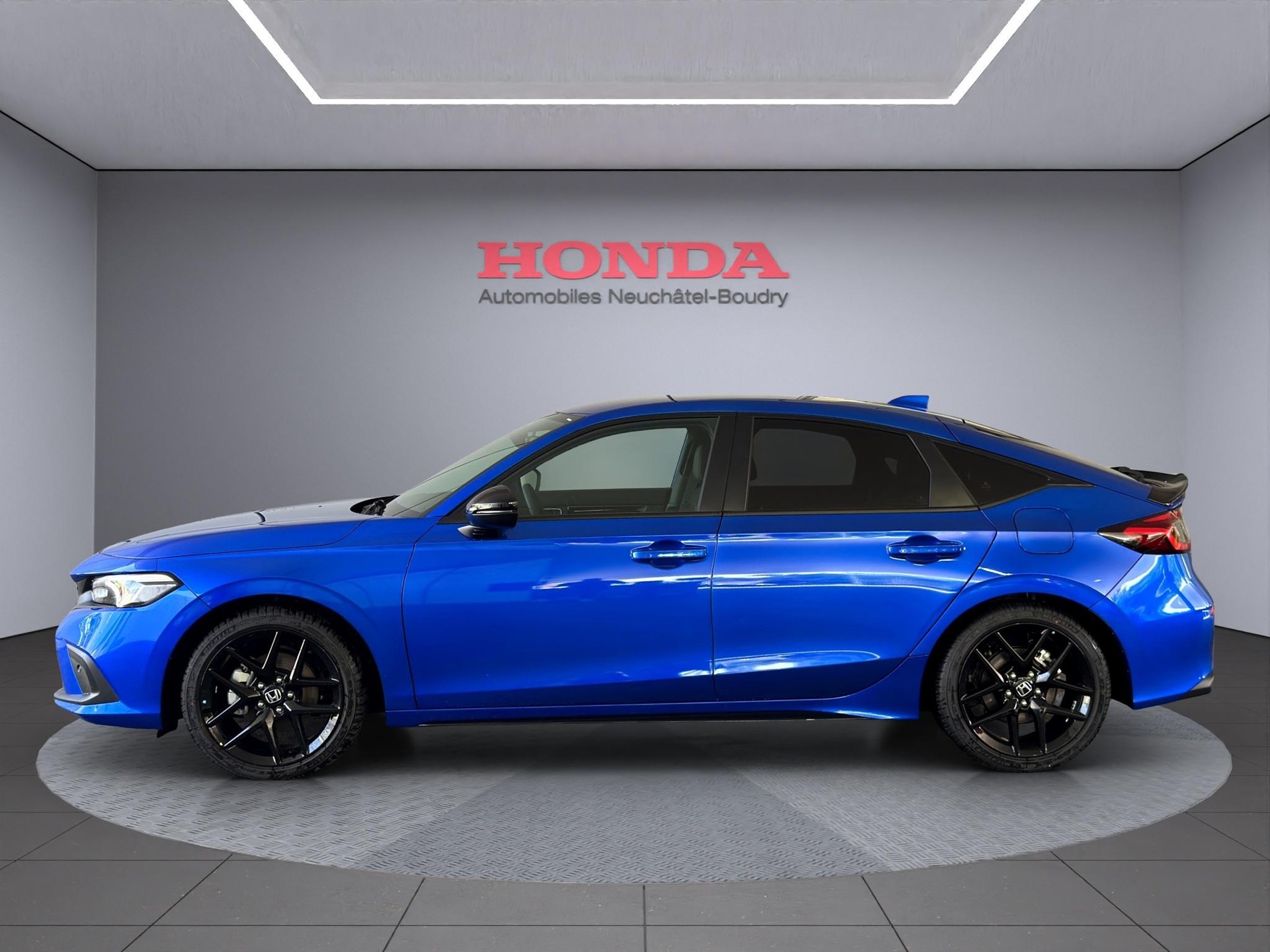 HONDA Civic 2.0 i-MMD Sport-showroom-element-3
