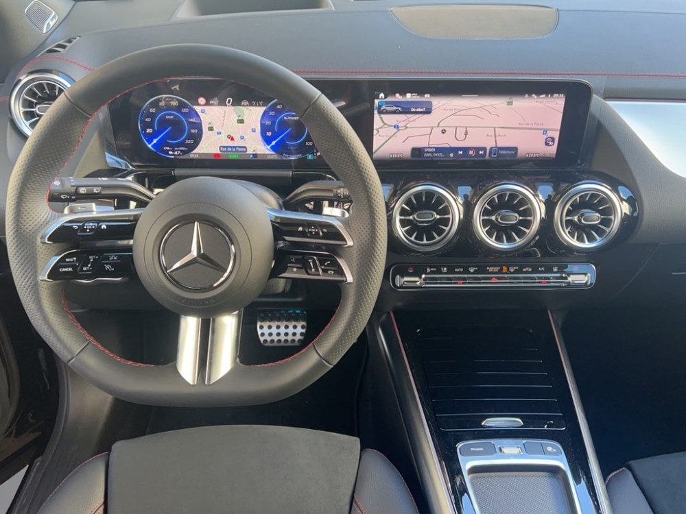 Image MERCEDES-BENZ EQA-300 EQA 300 4Matic Swiss Star AMG Line