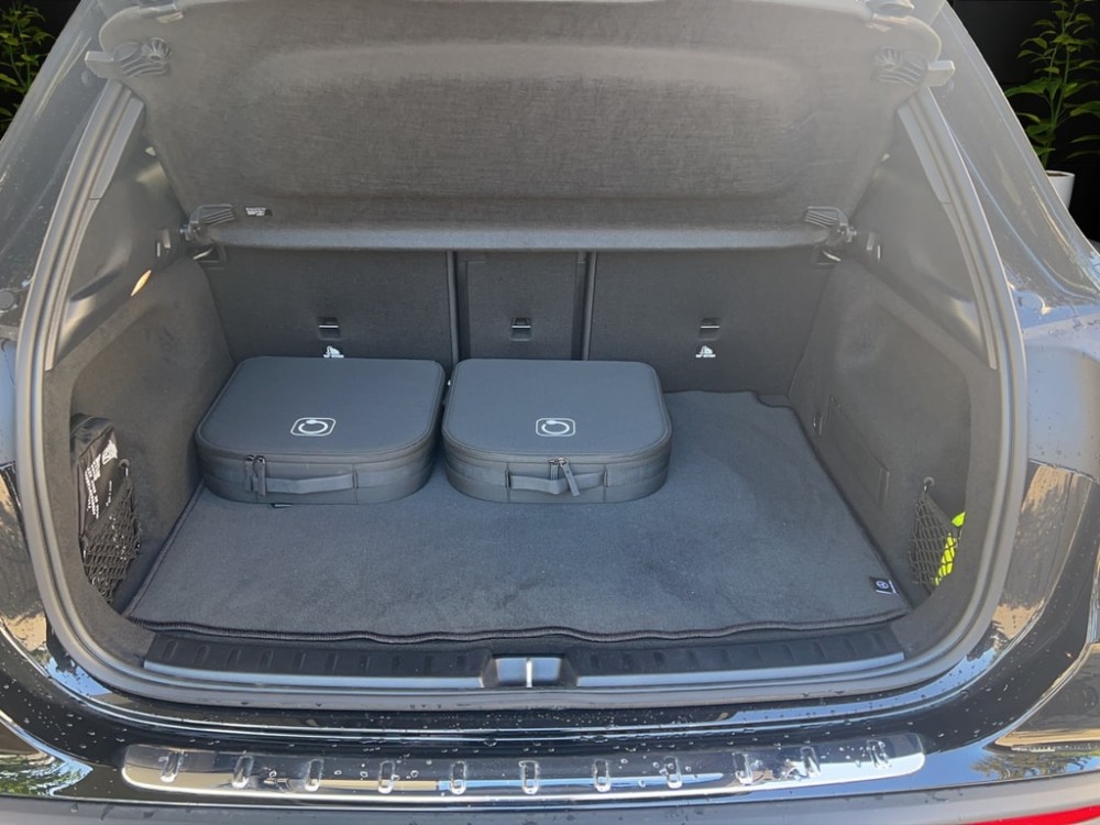 Image MERCEDES-BENZ EQA-300 EQA 300 4Matic Swiss Star AMG Line