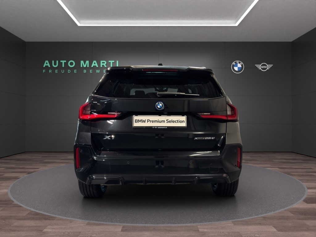 BMW X1 xDrive 25e M Sport-showroom-element-2