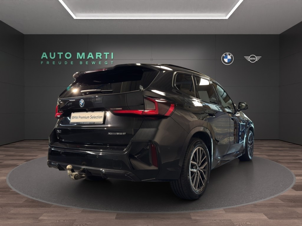 BMW X1 xDrive 25e M Sport-showroom-element-3