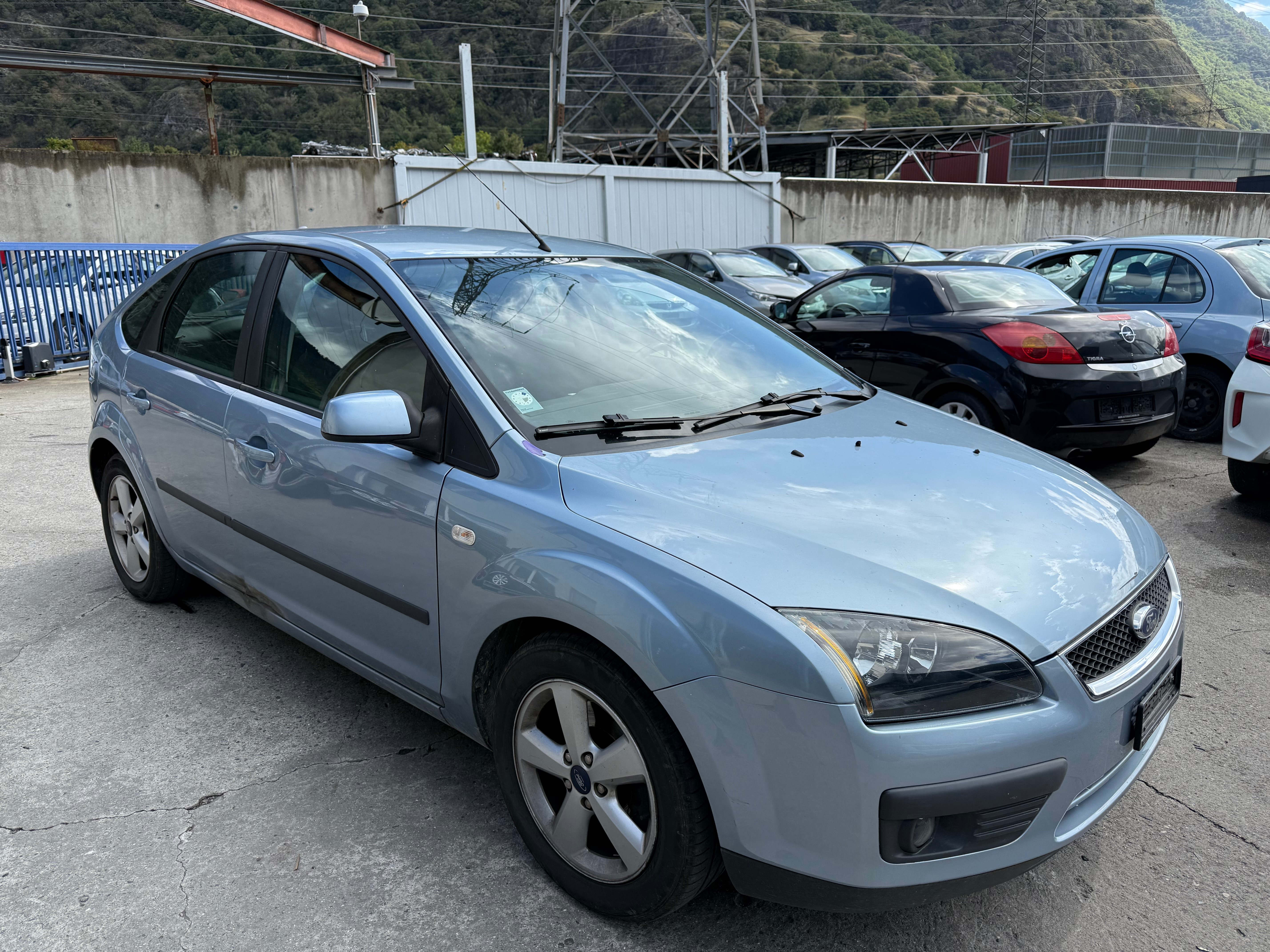 FORD Focus 2.0i Trend (Limousine)