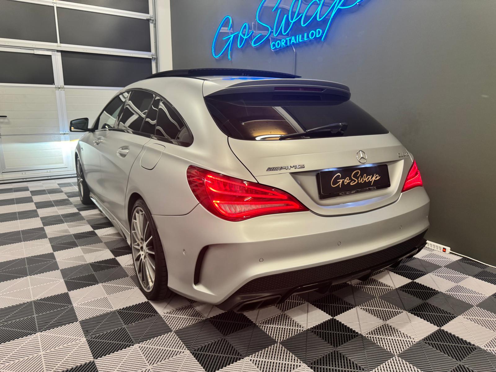 MERCEDES-BENZ CLA Shooting Brake 45 AMG 4Matic Speedshift-showroom-element-3