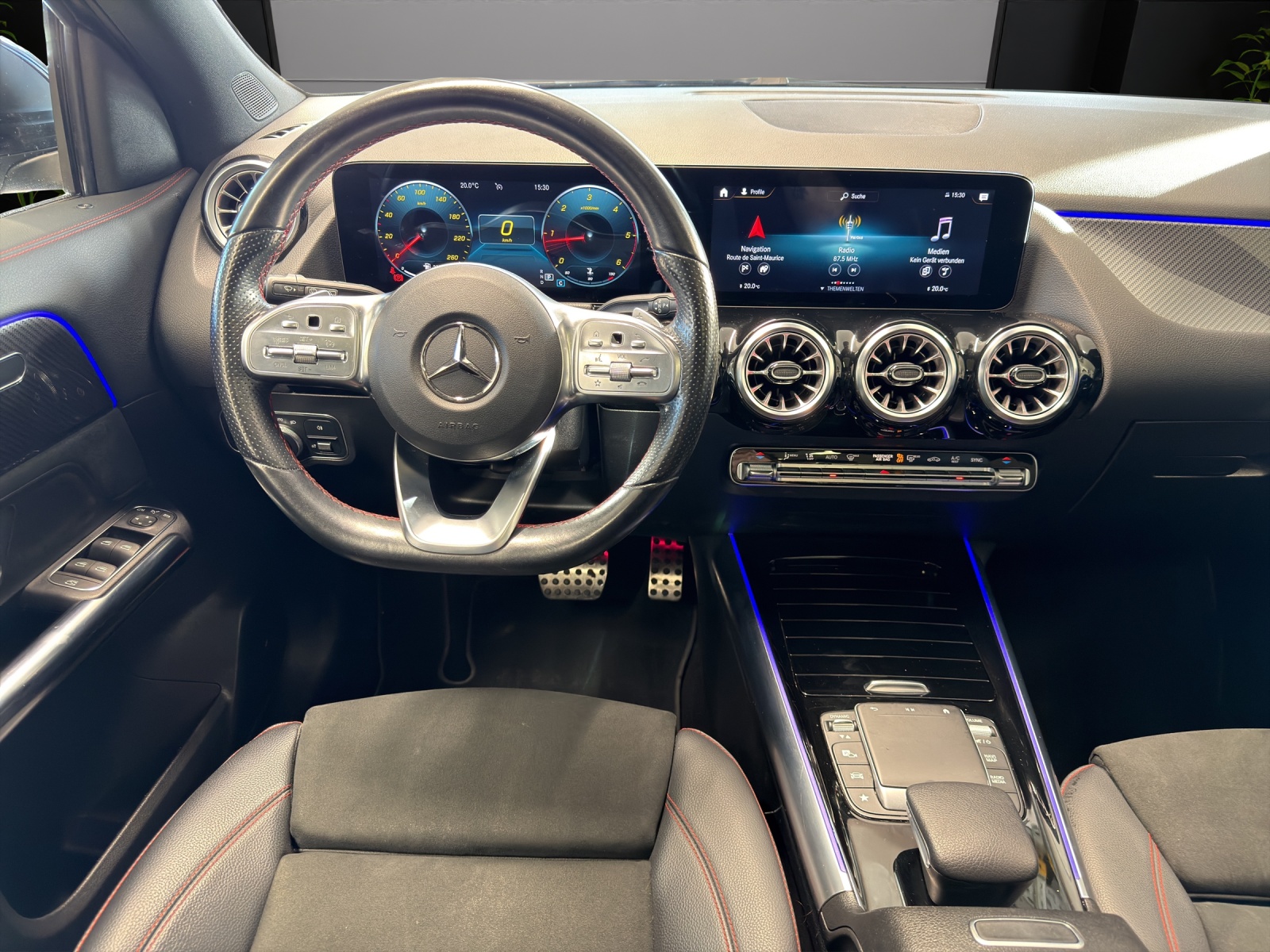 Image MERCEDES-BENZ GLA-220 GLA 220d AMG Line 4Matic