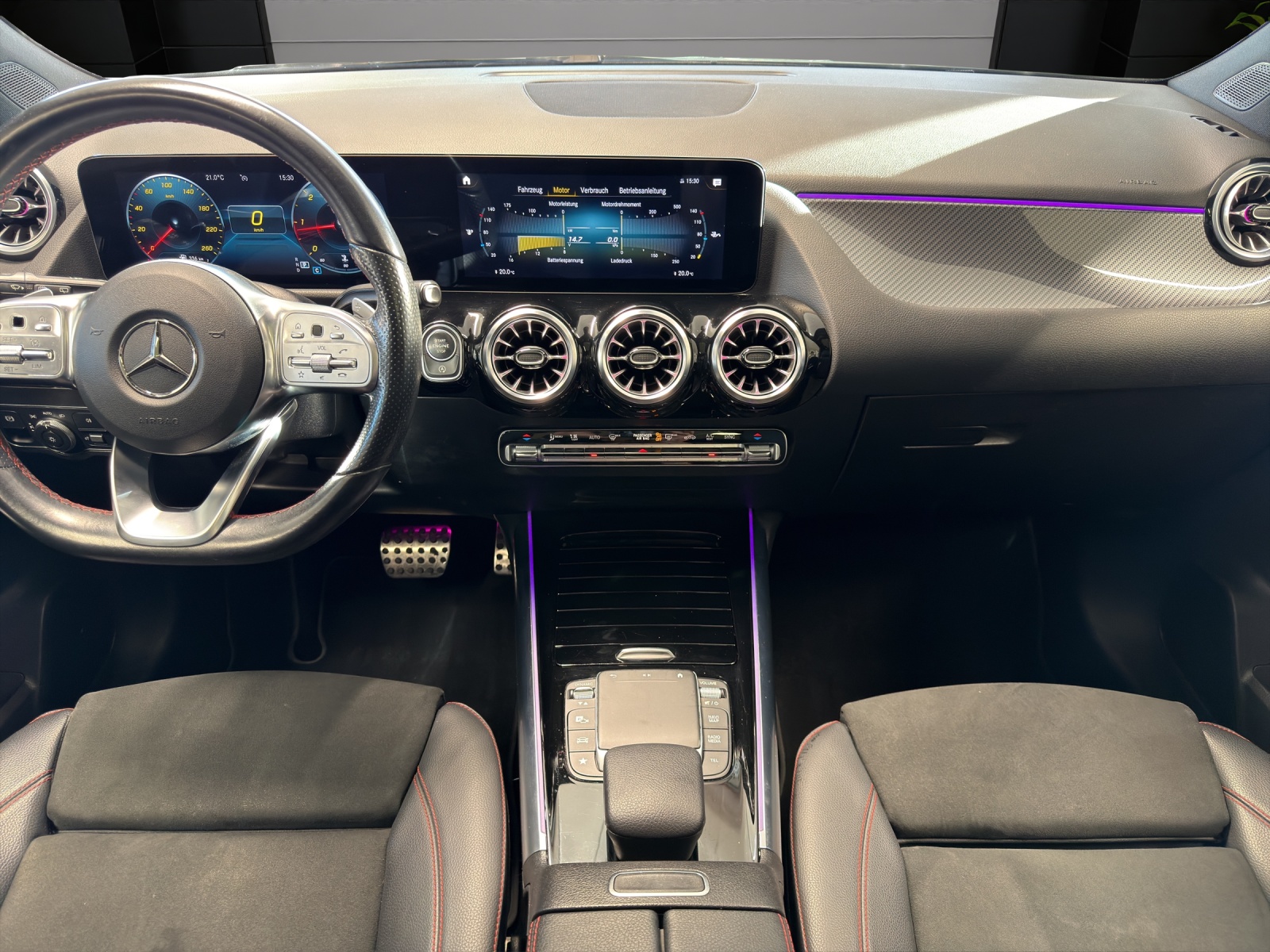 Image MERCEDES-BENZ GLA-220 GLA 220d AMG Line 4Matic