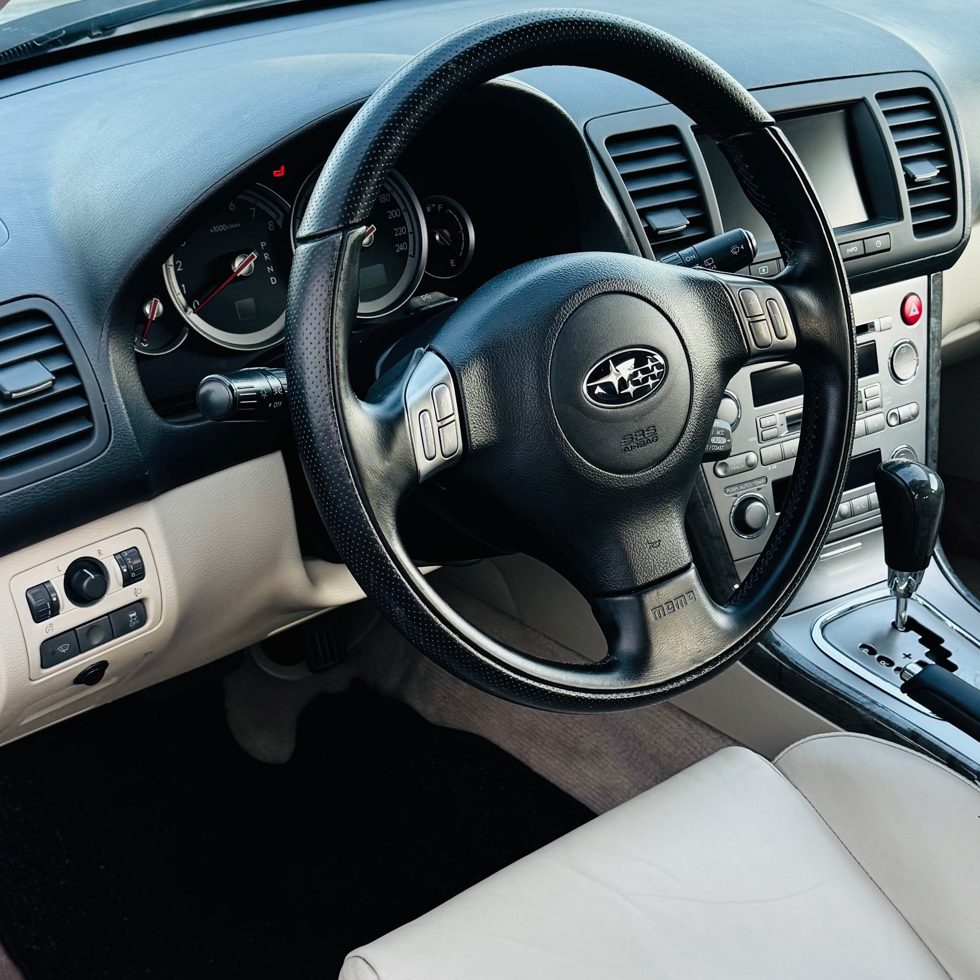 SUBARU Outback 3.0R AWD H6 Automatic-showroom-element-3