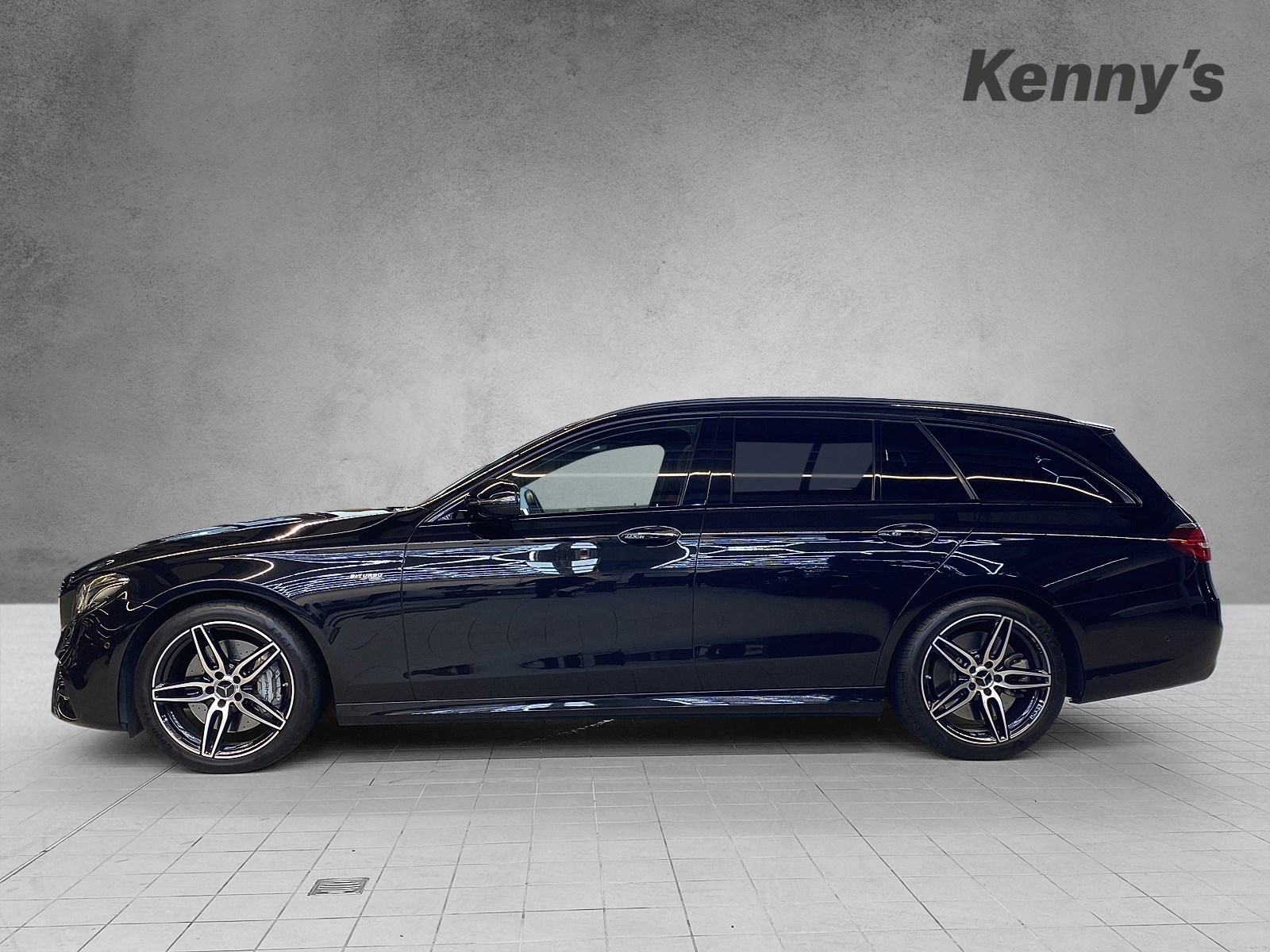 MERCEDES-BENZ E 43 AMG 4Matic Kombi-showroom-element-2