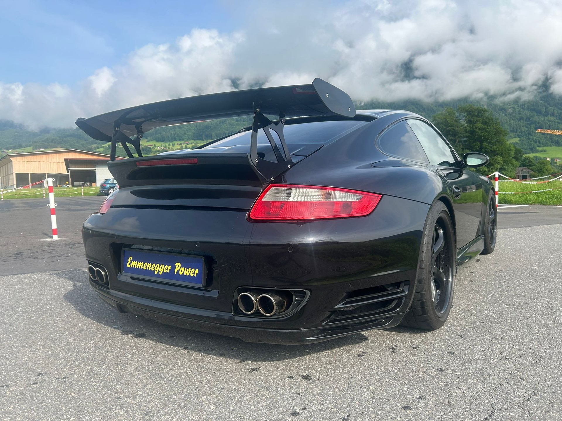 PORSCHE Turbo 9ff / 997-showroom-element-1