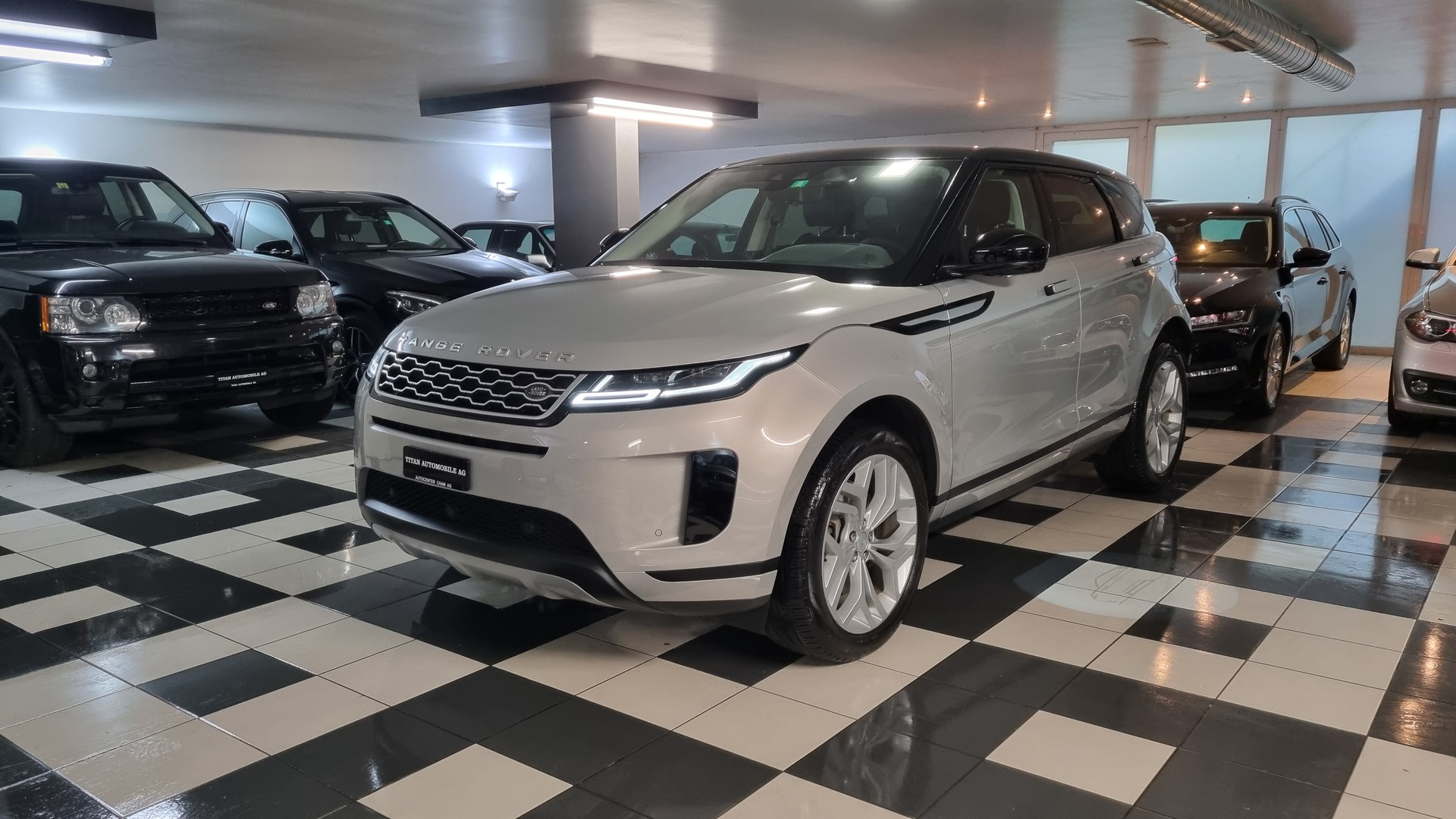 LAND ROVER Range Rover Evoque R-Dynamic D 240 AT9