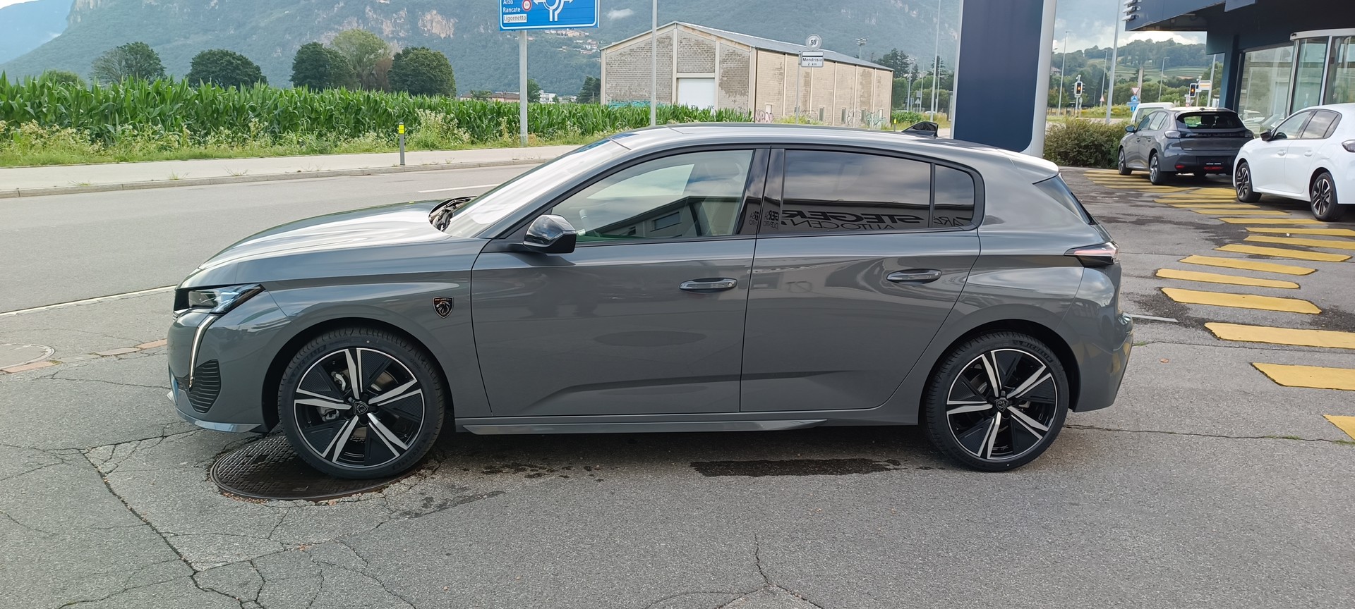 PEUGEOT 308 1.2 HEV 136 GT-image-10