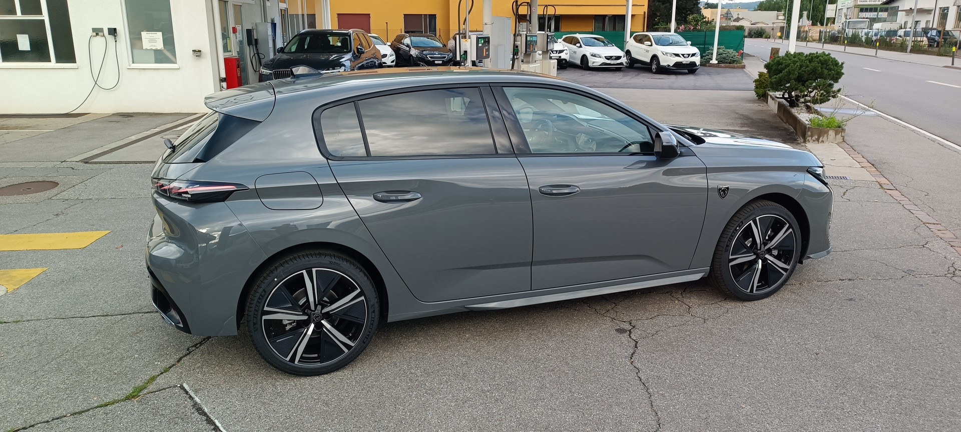 PEUGEOT 308 1.2 HEV 136 GT-image-5