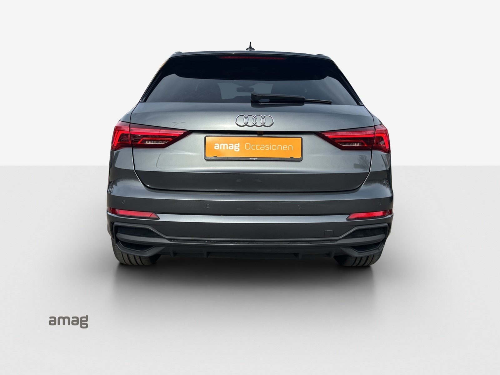 AUDI Q3 45 TFSI e S line Attraction S-tronic-showroom-element-3