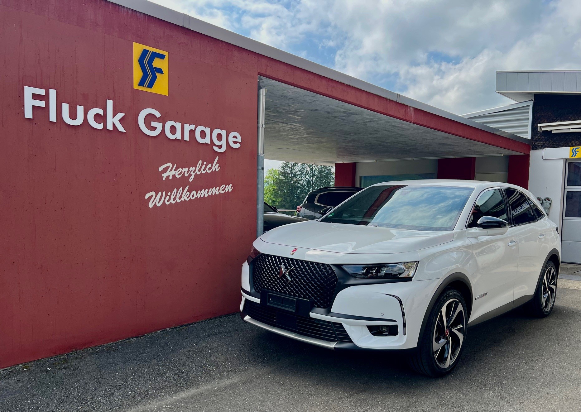 DS AUTOMOBILES DS 7 Crossback 1.6 THP Performance Line Automatic-image-0